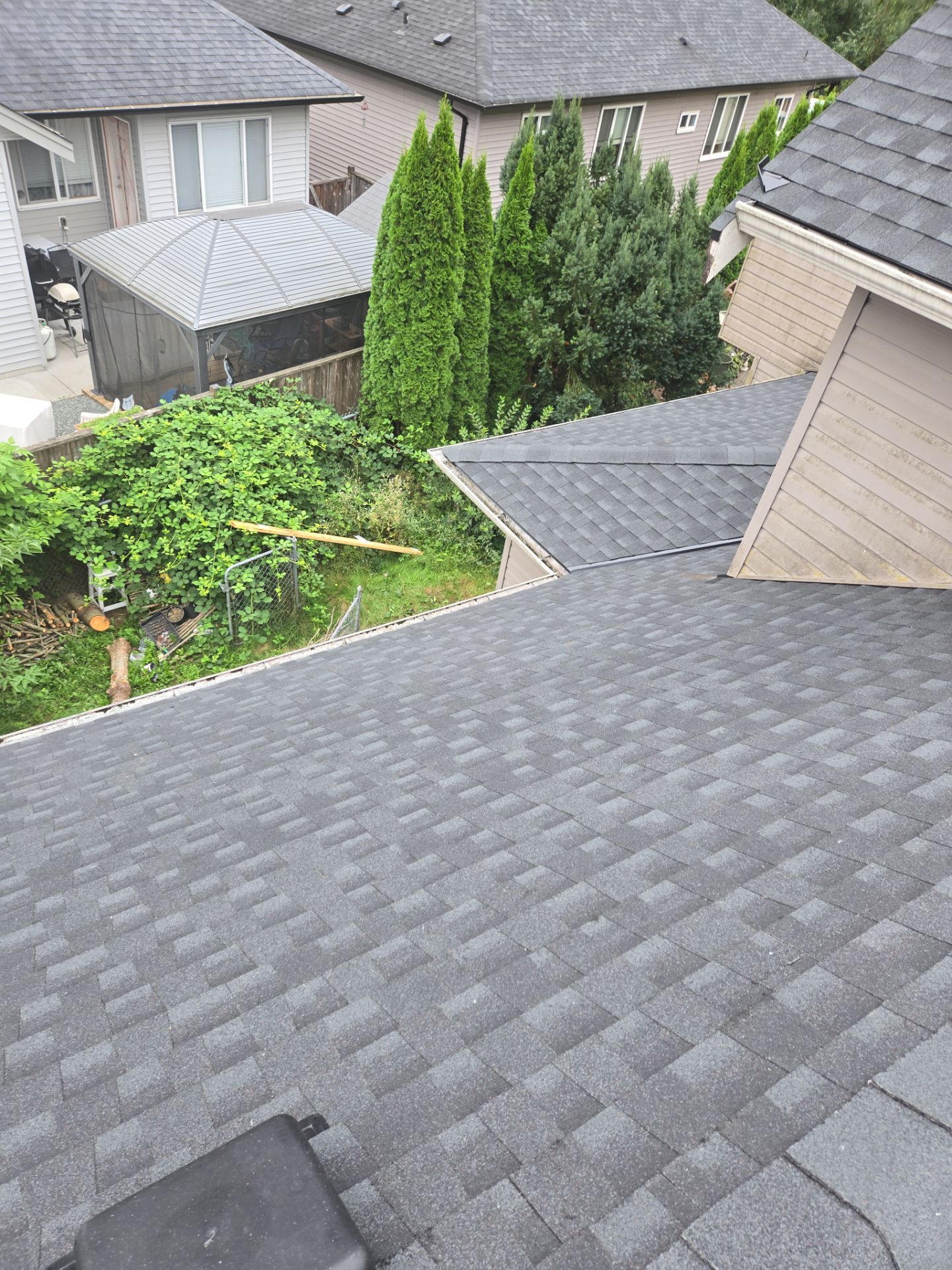 Residential Re-Roof using GAF Timberline HDZ Charcoal  by Top Notch Roofing Inc