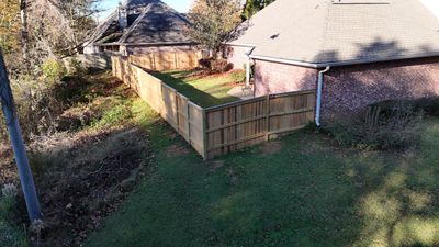 6' Cedar Good Neighbor Fence with 4x4 Posts