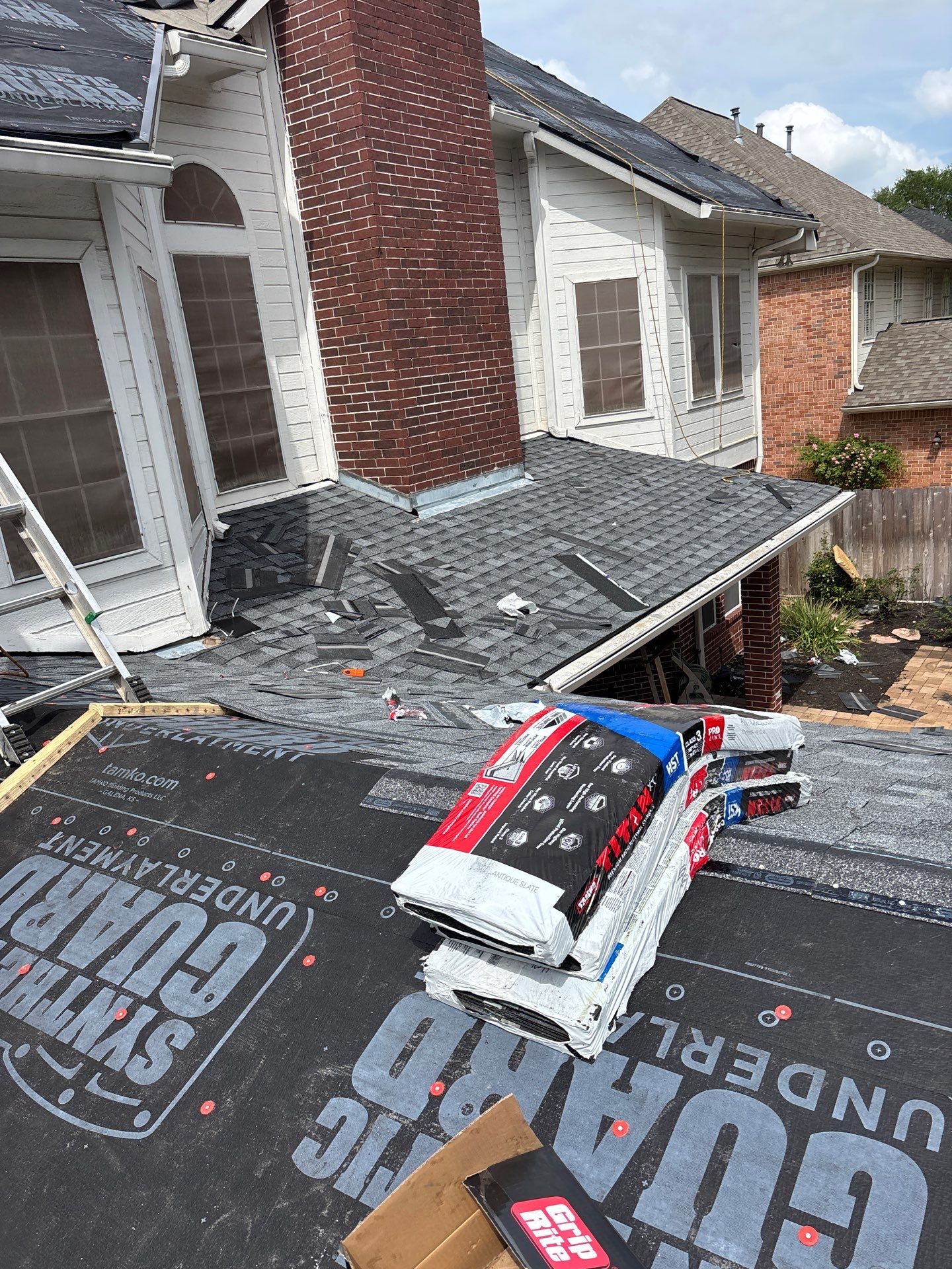 Roof Replacement Houston by Roof Repair Company