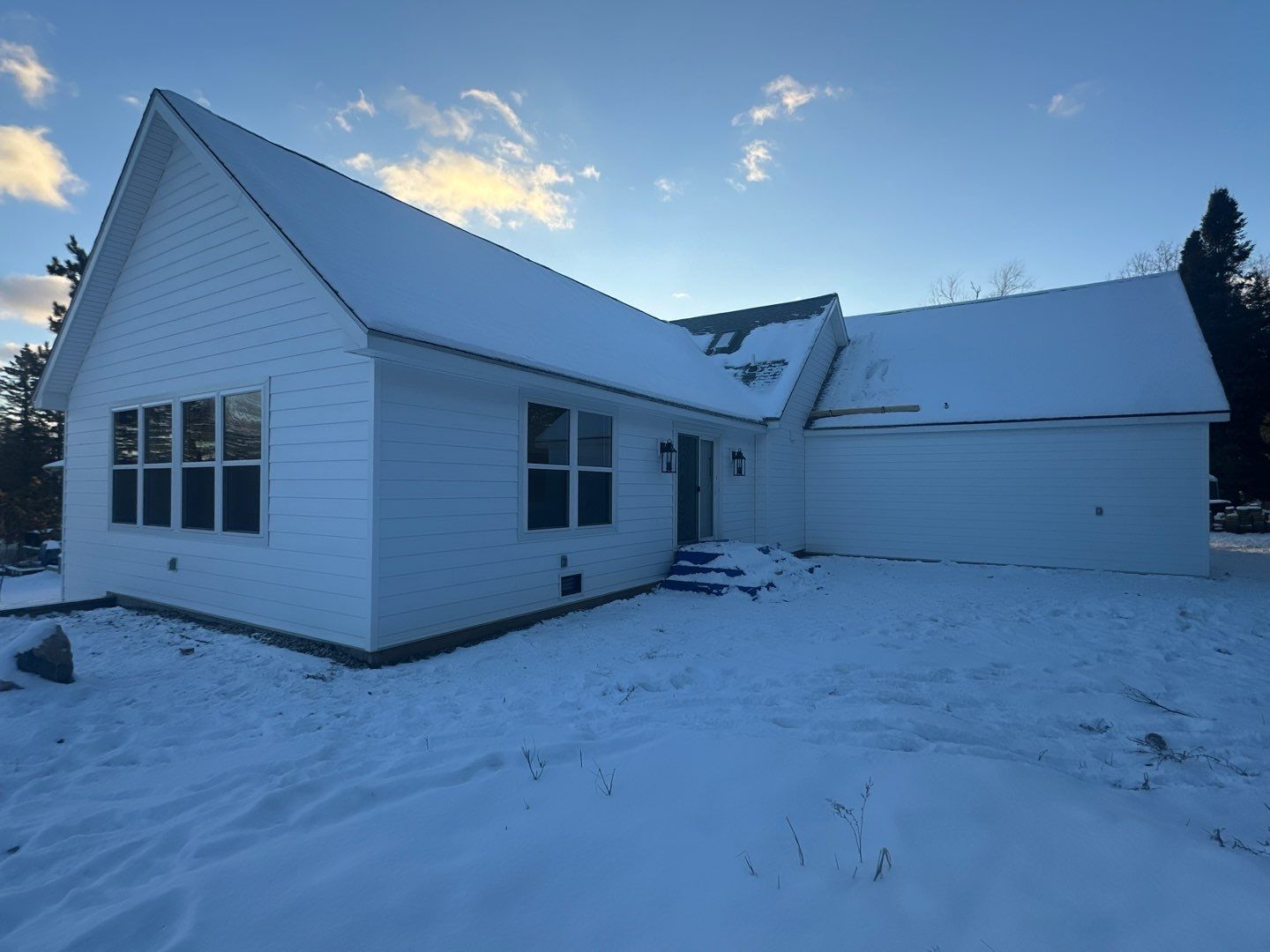 Siding Replacement using Ascend 7" Composite by 180 Contractors