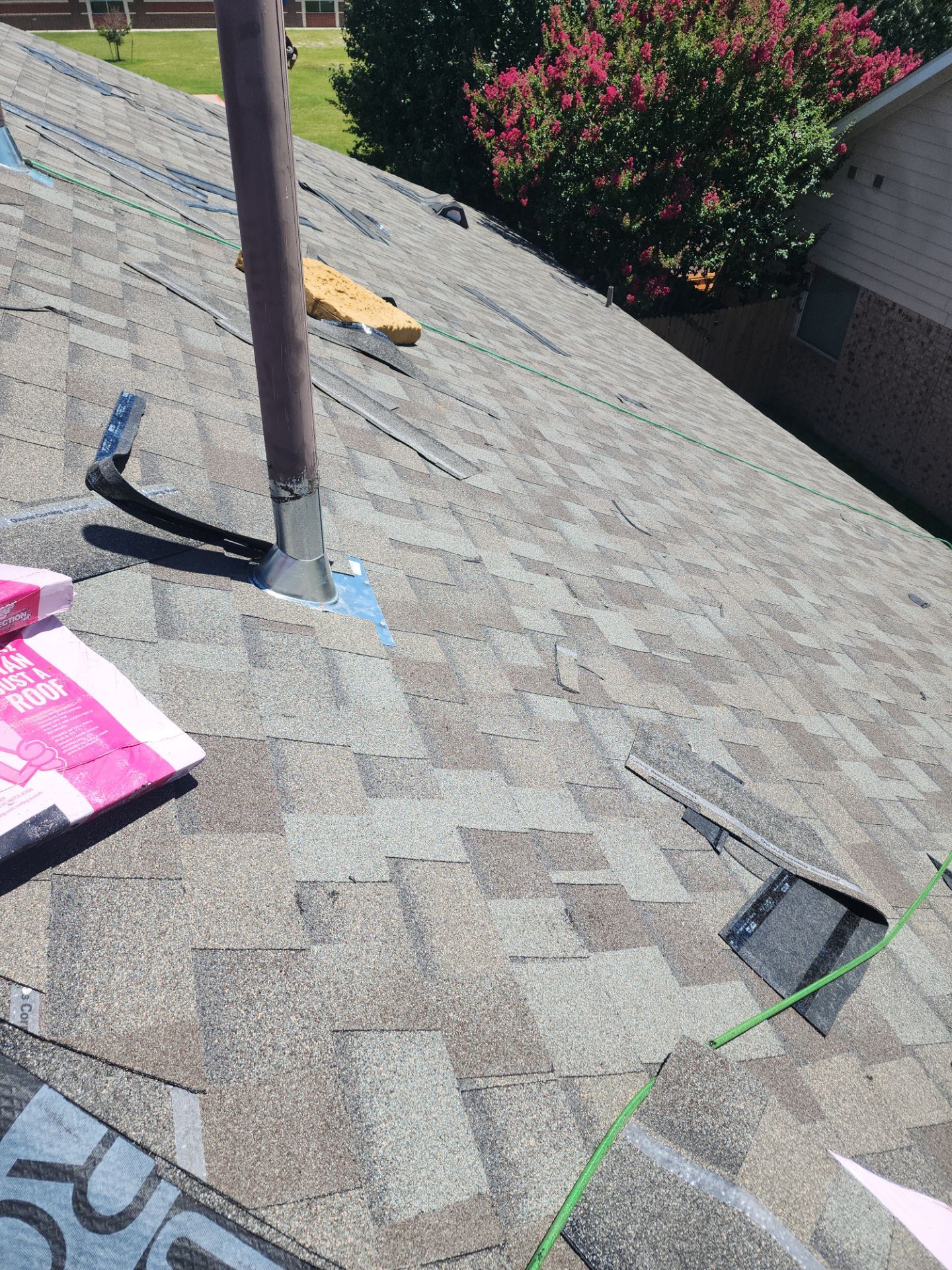 Residential Roof Installation using Owen's Corning Duration (Lifetime) Shingles by Roof Repair Company
