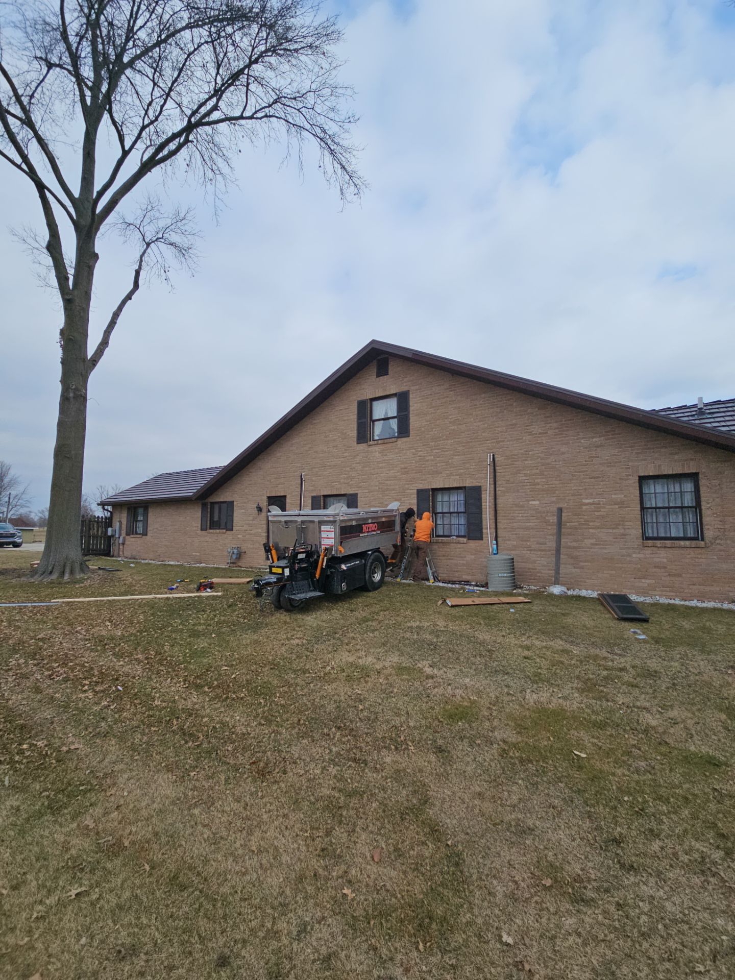 Residential Roofing Installation using Great American Shake - Mustang Brown by Nitro Roofing and Construction
