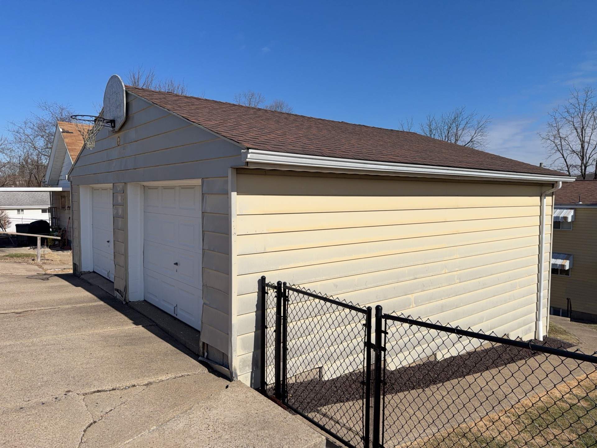 From ancient aluminum to beautiful vinyl siding in Westview by Ideal Siding Pittsburgh