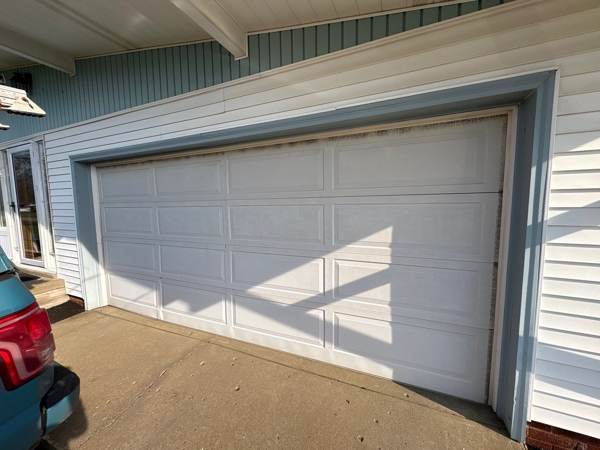 White Sectional Garage Door Installation in North Canton by Ohio Garage Door Repair