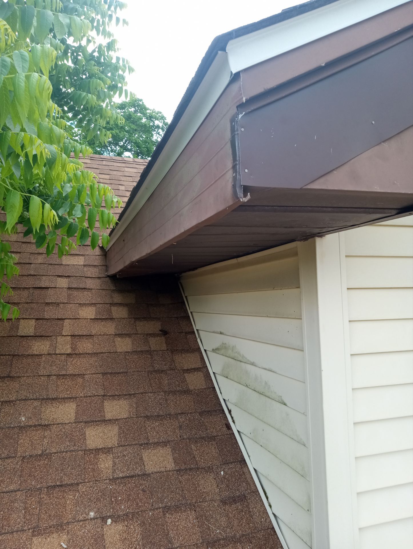 Bartt Hughes by Silver Leaf Contracting 