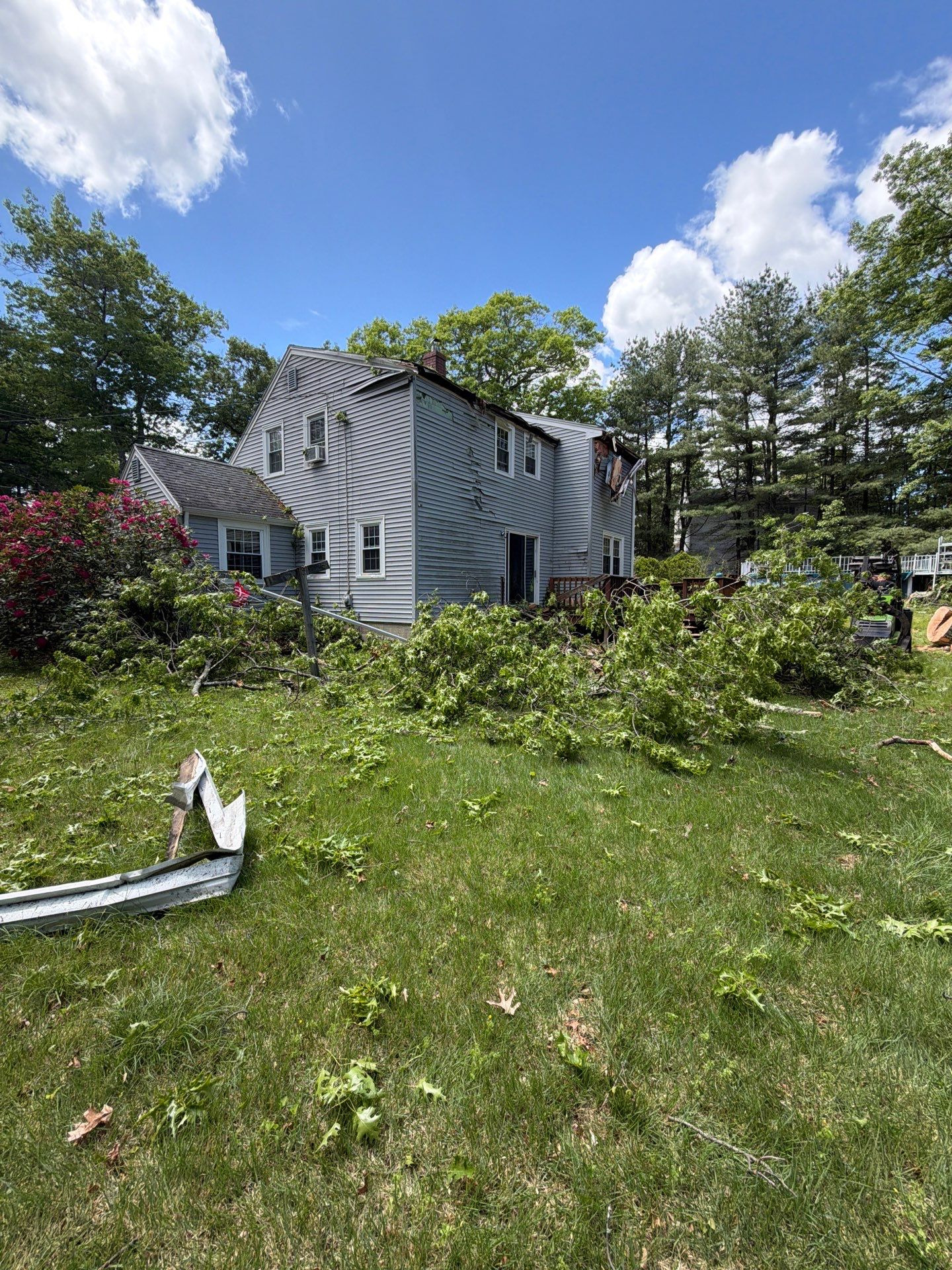 Emergency Temporary repair due to a Tree impact in North Reading by Boston Board Up