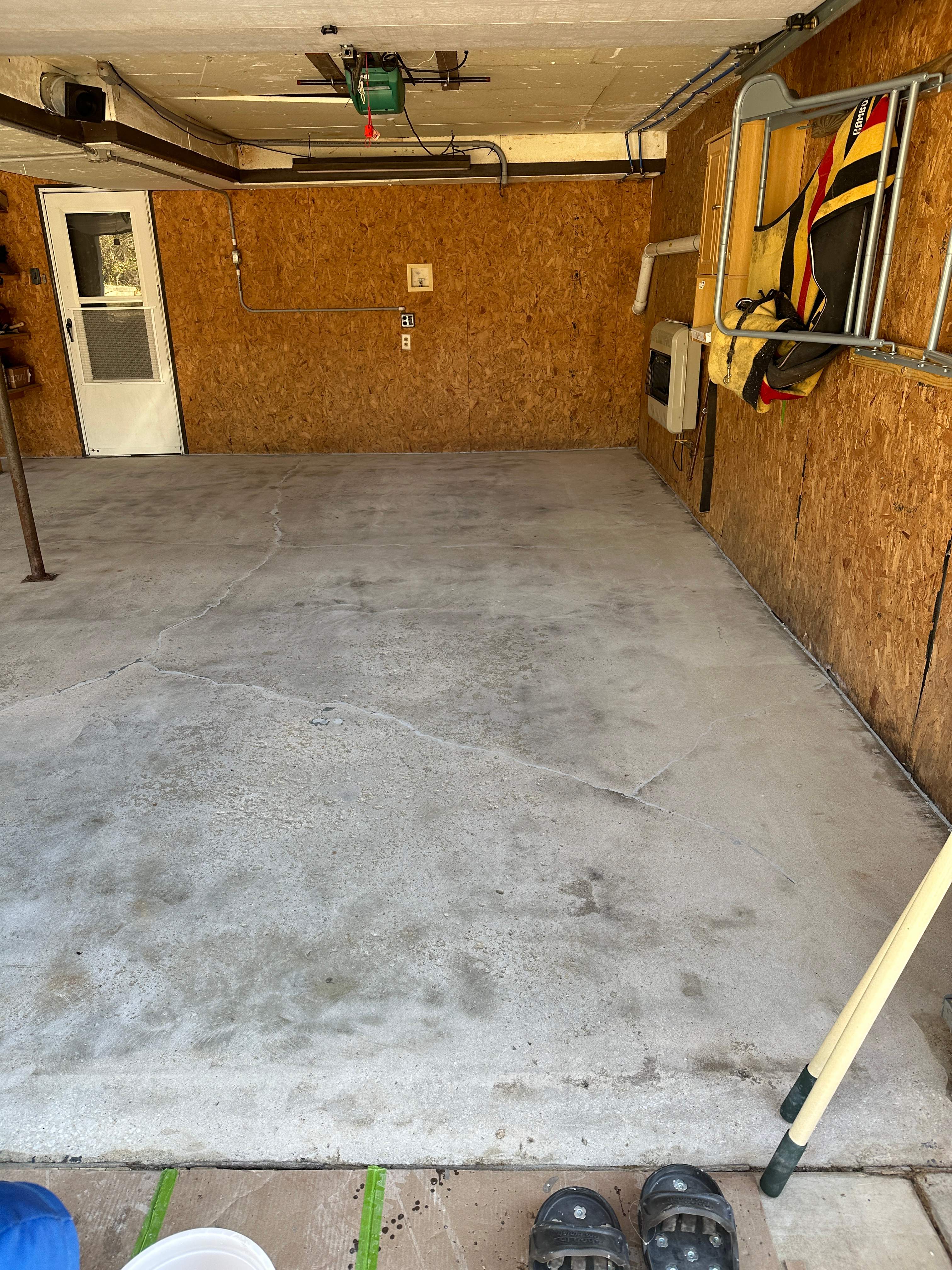 Sedona Garage Heyworth by Loud Bros