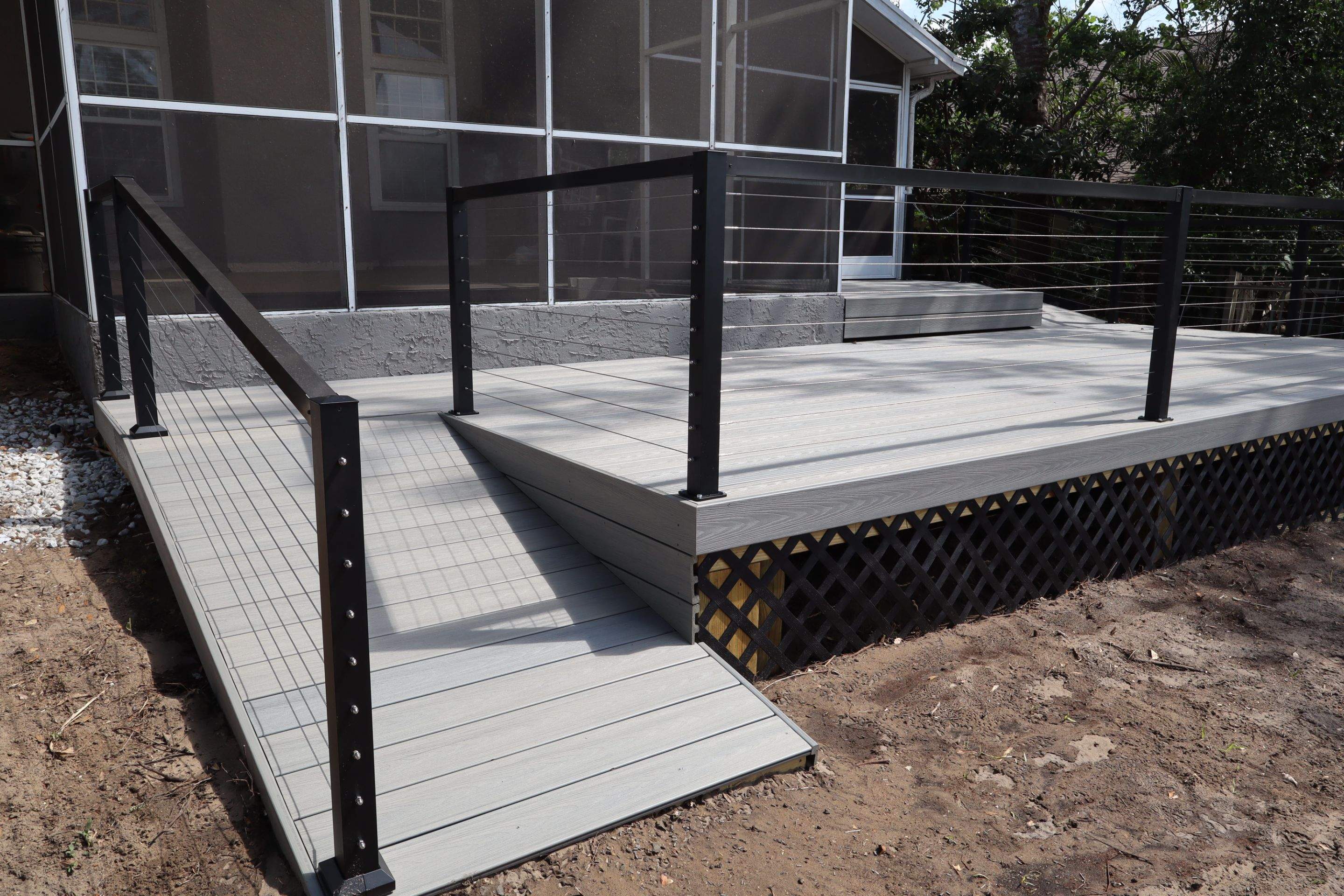 Composite deck and aluminum railings by Orlando pergolas