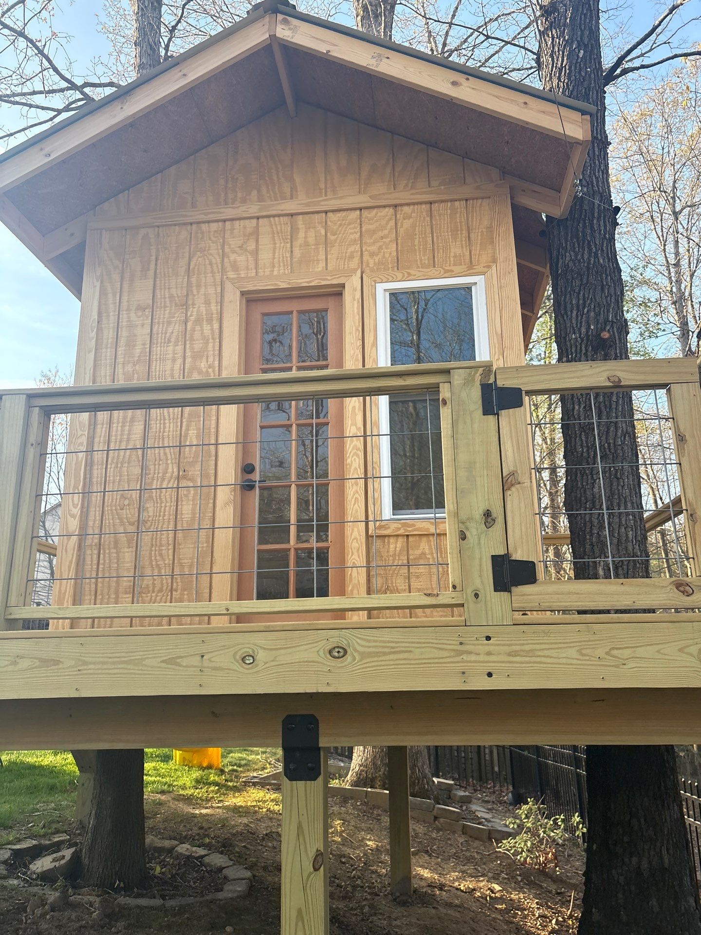 Tree House using Wood Sealant by DuraSeal