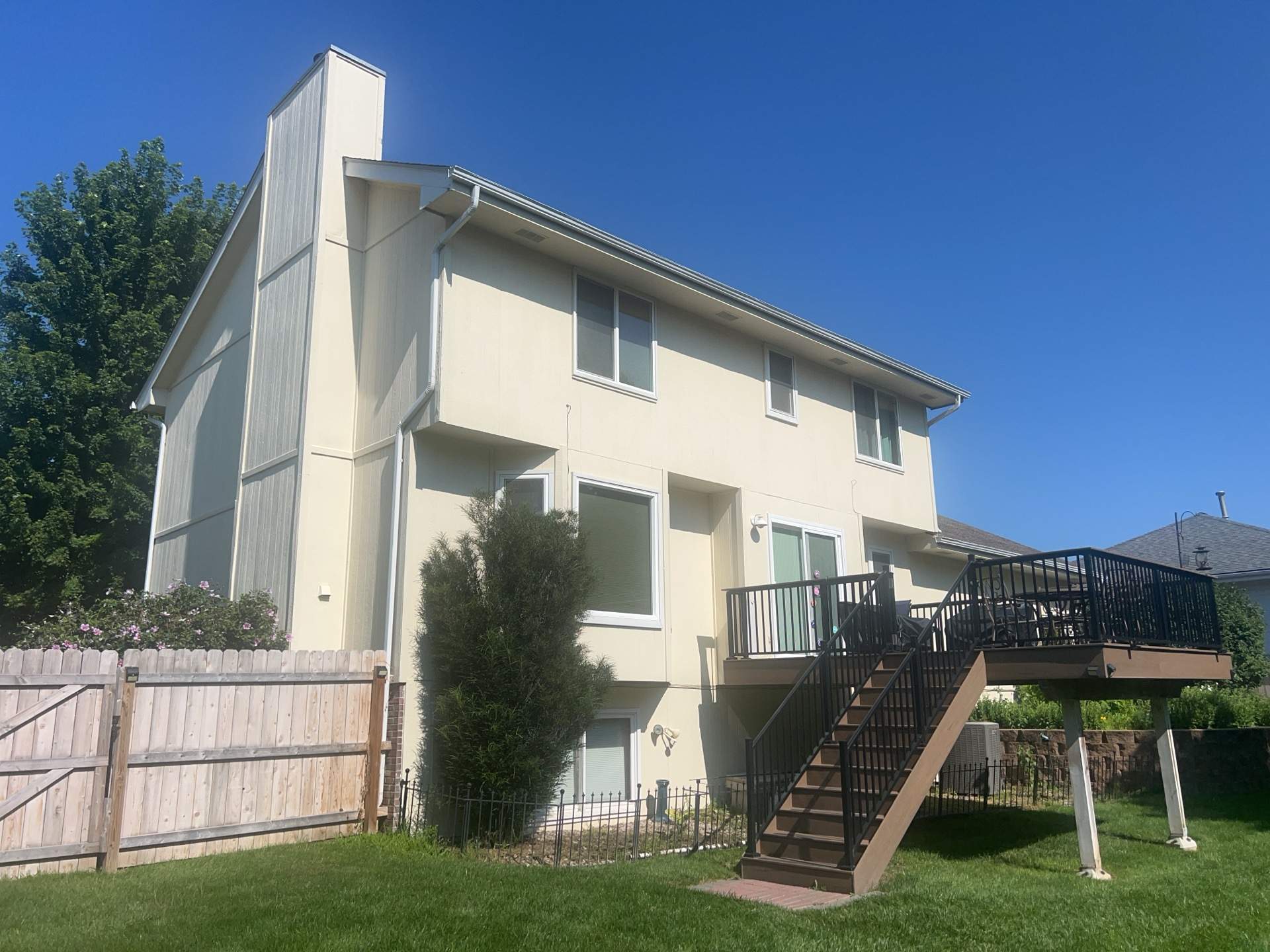 James Hardie Siding and Window Replacement in Omaha, Nebraska by Carps Complete Exteriors