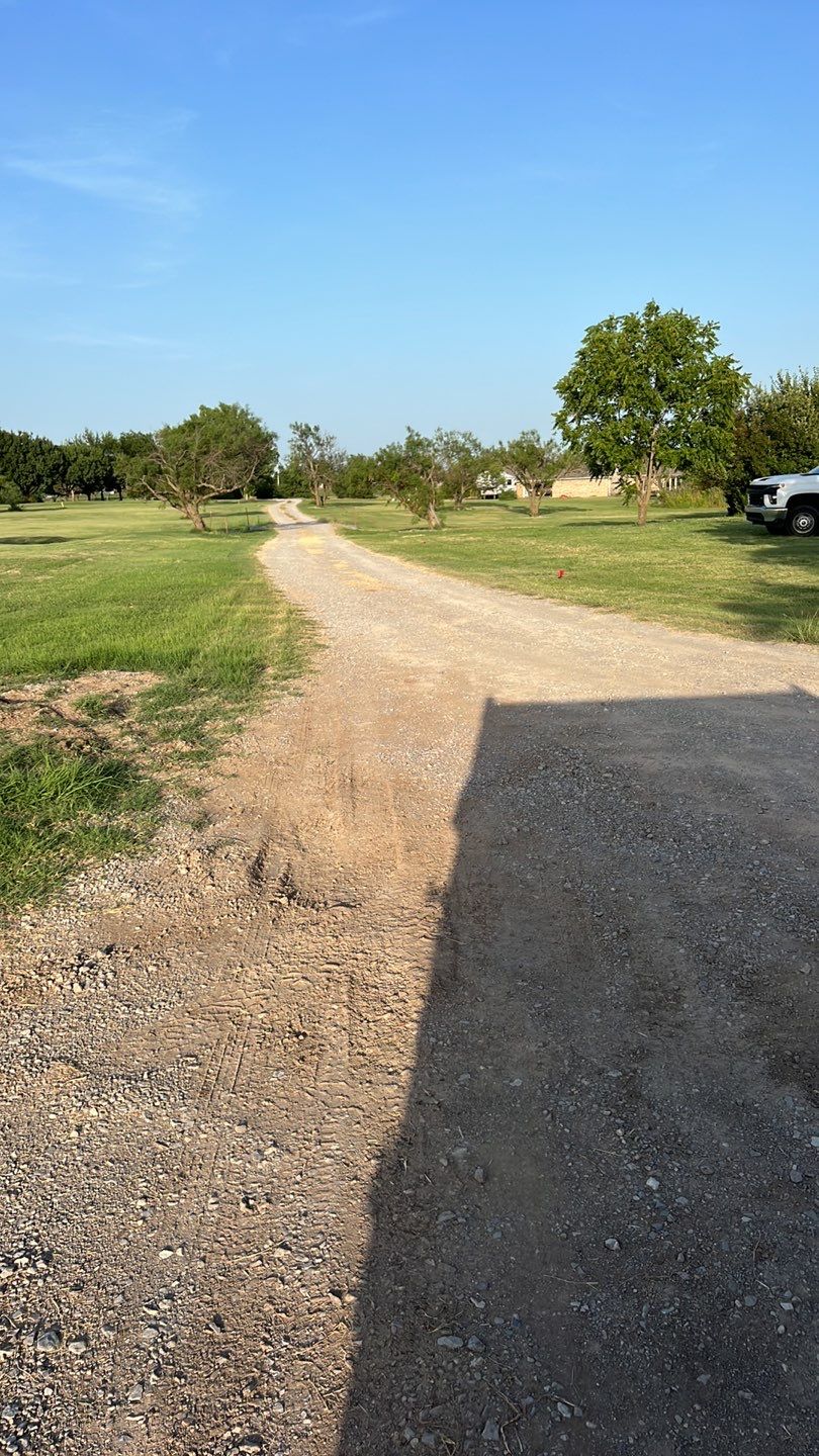 1000' Drive and Patio using Concrete by Clays Services Inc