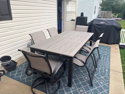 Telescope Dining Set