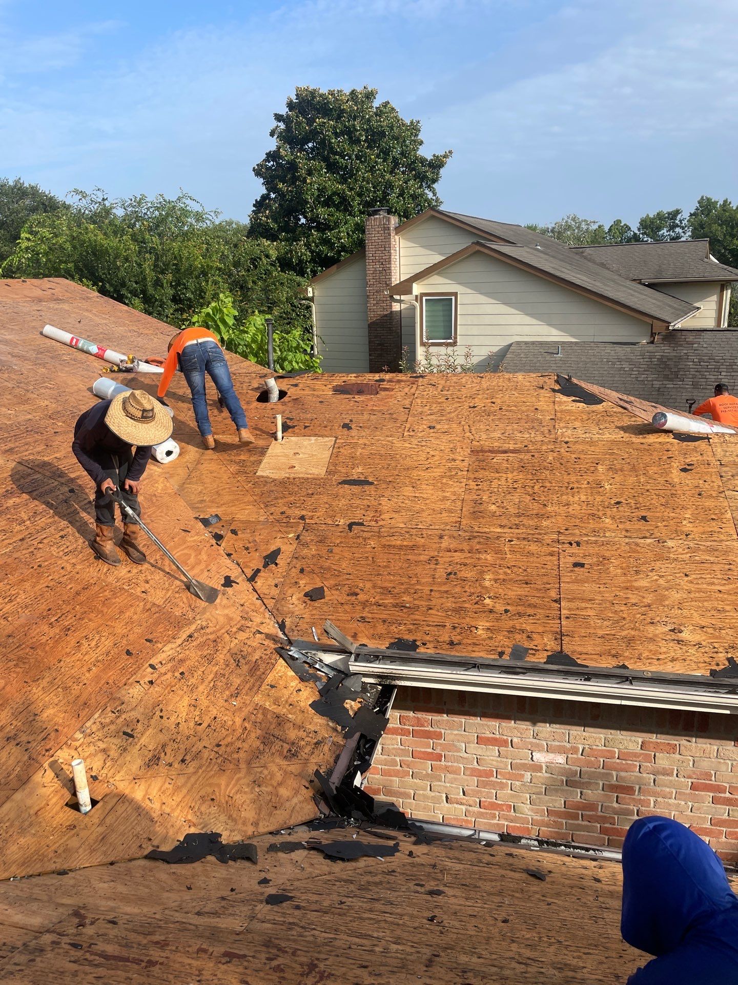 Roof Replacement Sugarland by Roof Repair Company