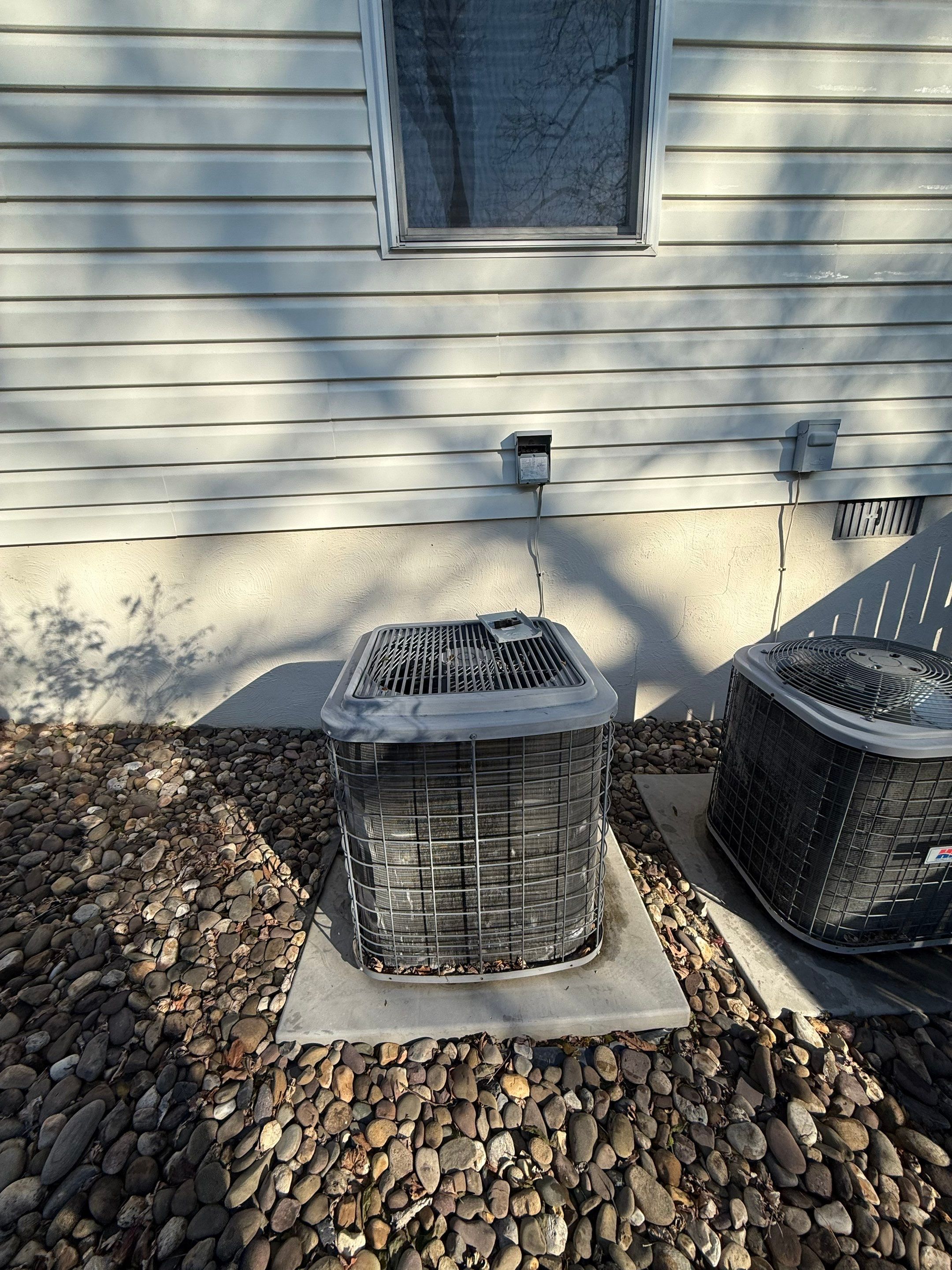 Amana Heat pump install in Woodstock by Elemental Heating and air conditioning LLC