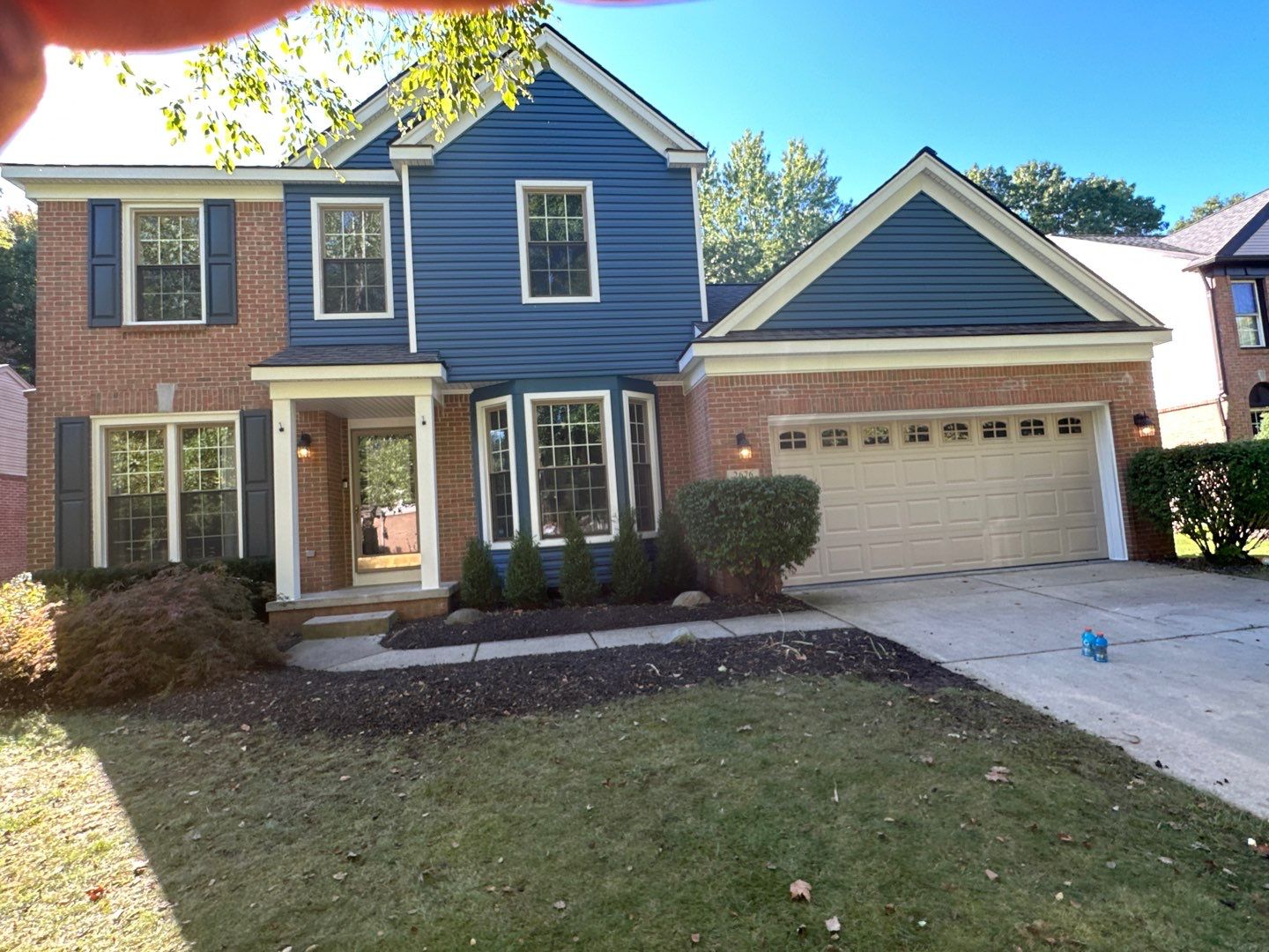 Siding Replacement using Alside Charter Oak D4.5" by 180 Contractors