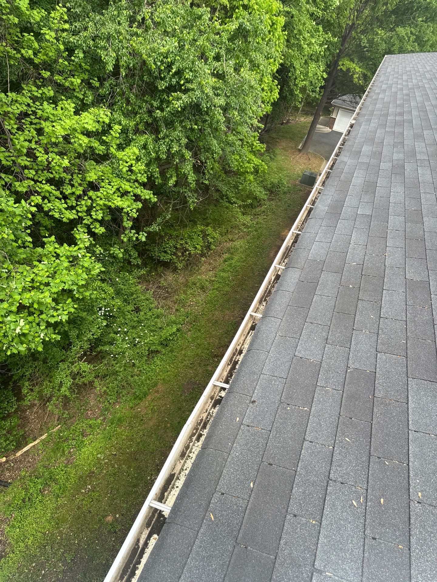 Commercial gutter cleaning Burlington & Mebane, NC after photo with clean gutters