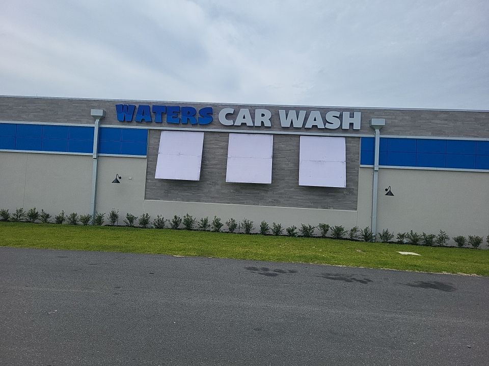 Pylon Sign and Channel Letters for Waters Car Wash by SignCrafters