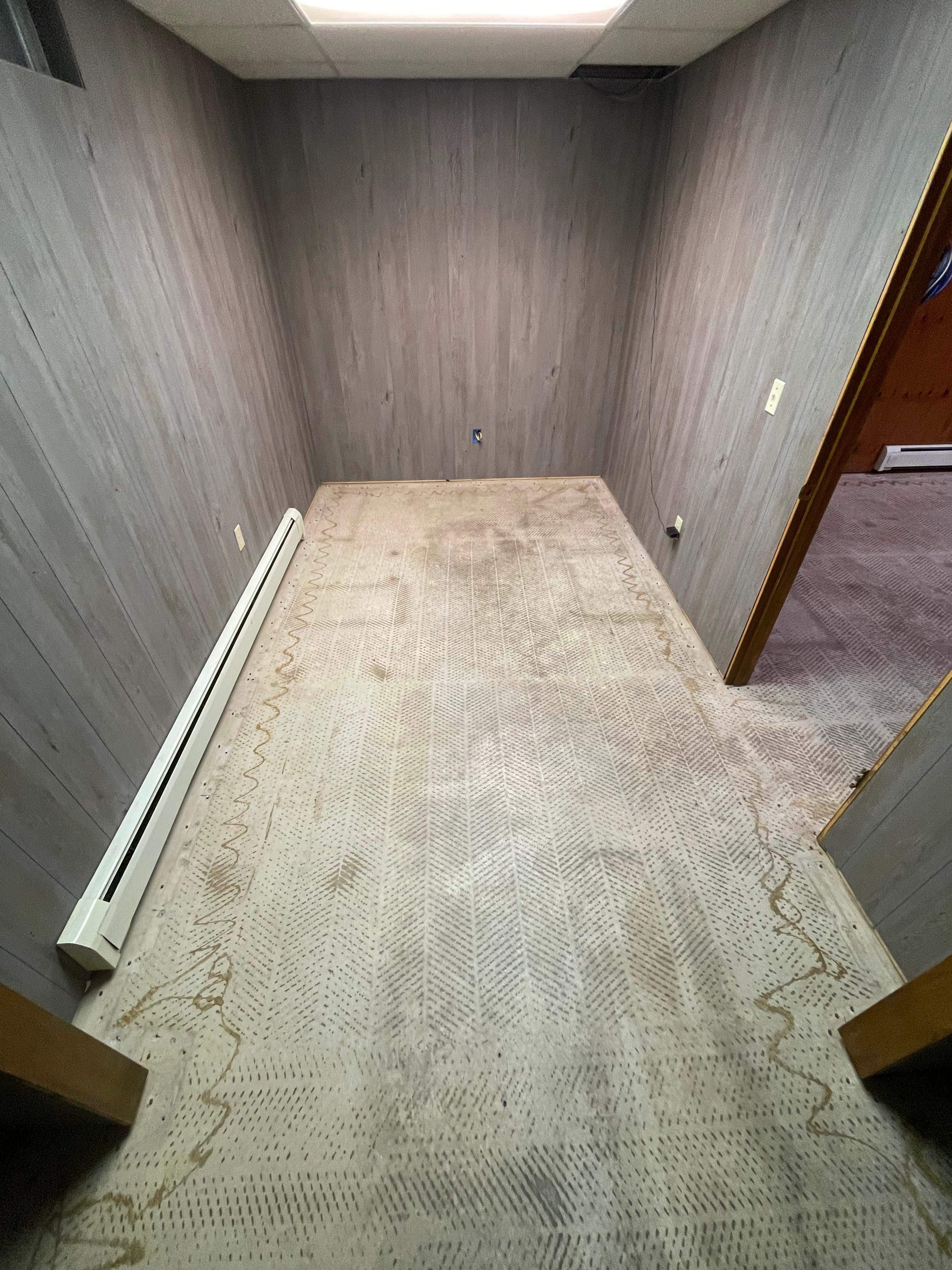 Creekbed Basement Washington by Loud Bros