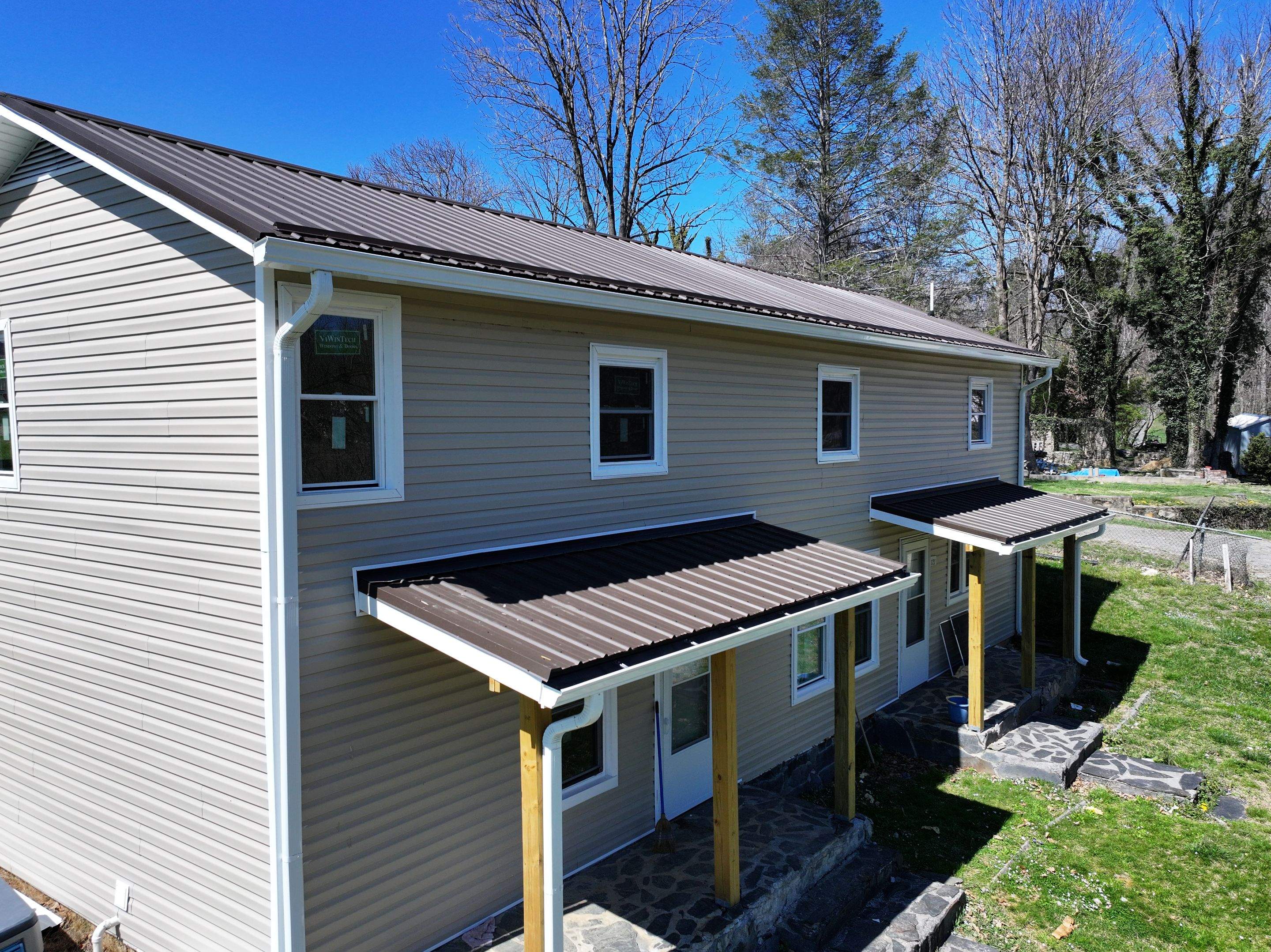 Gentry Apartment Bldg by Omnia Roofing