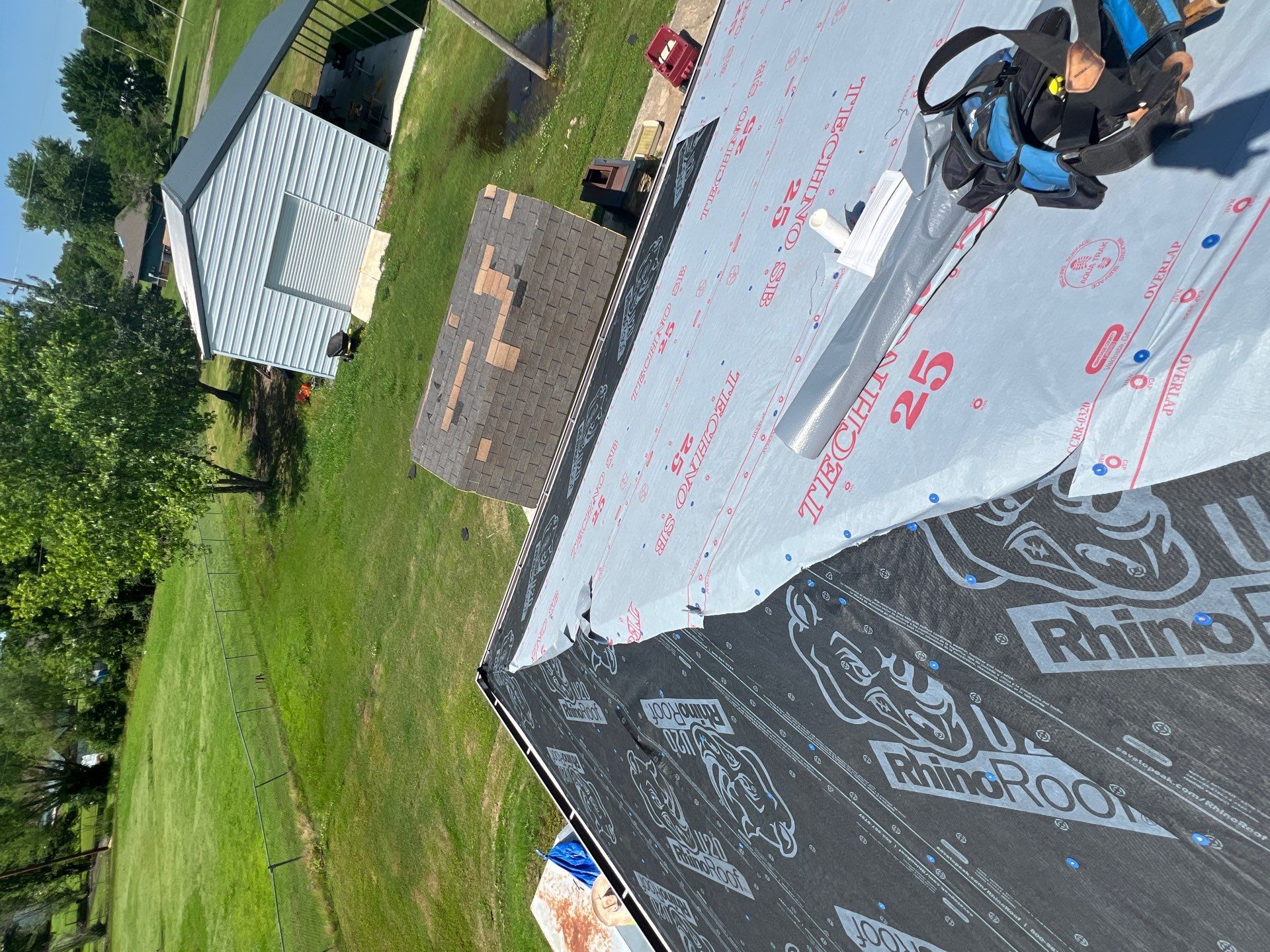 Roof replacement in Panama, OK by In & Out Construction & Remodeling, LLC