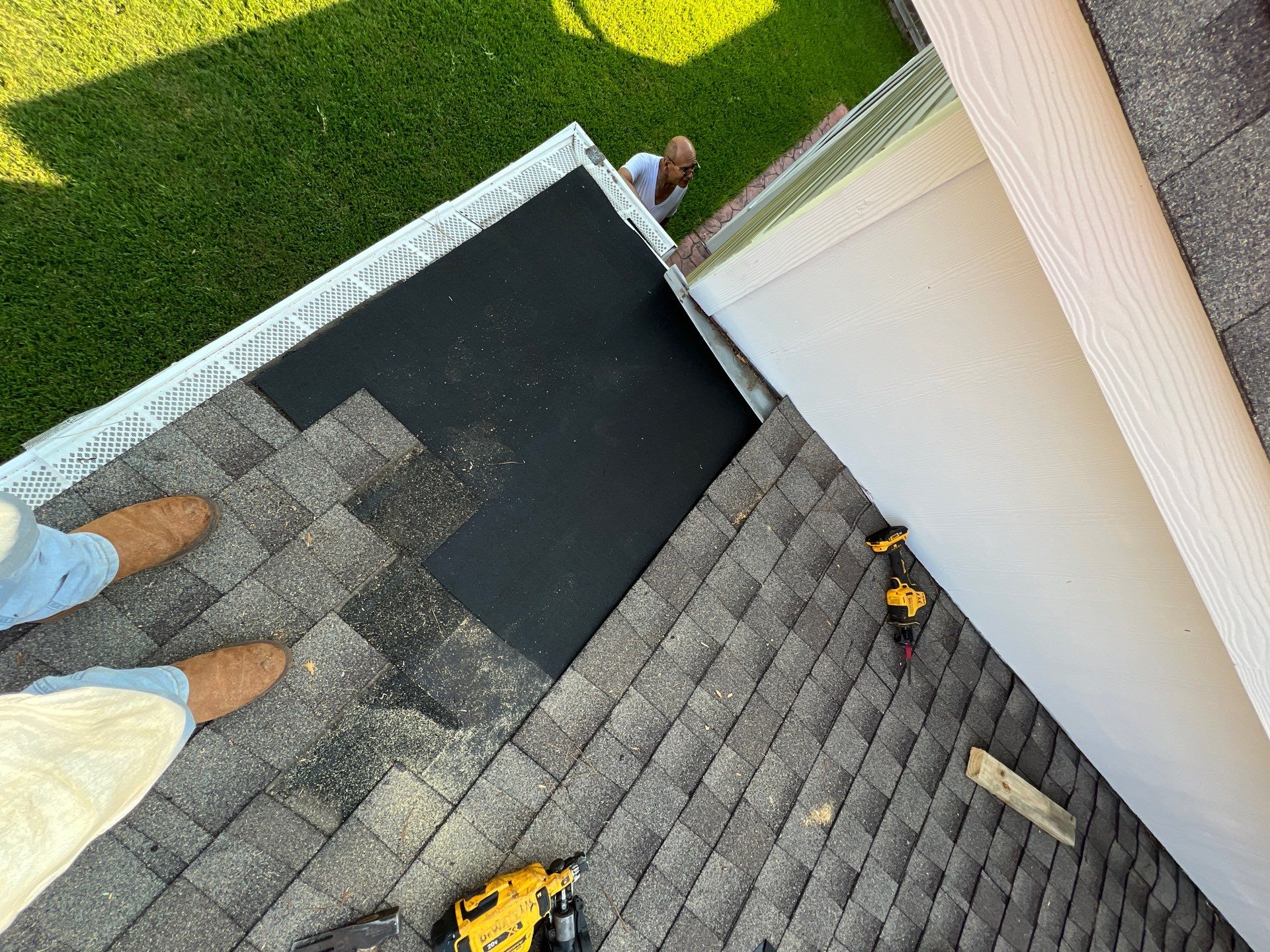 Hail Damage using Owen's Corning Duration (Lifetime) Shingles by Roof Repair Company