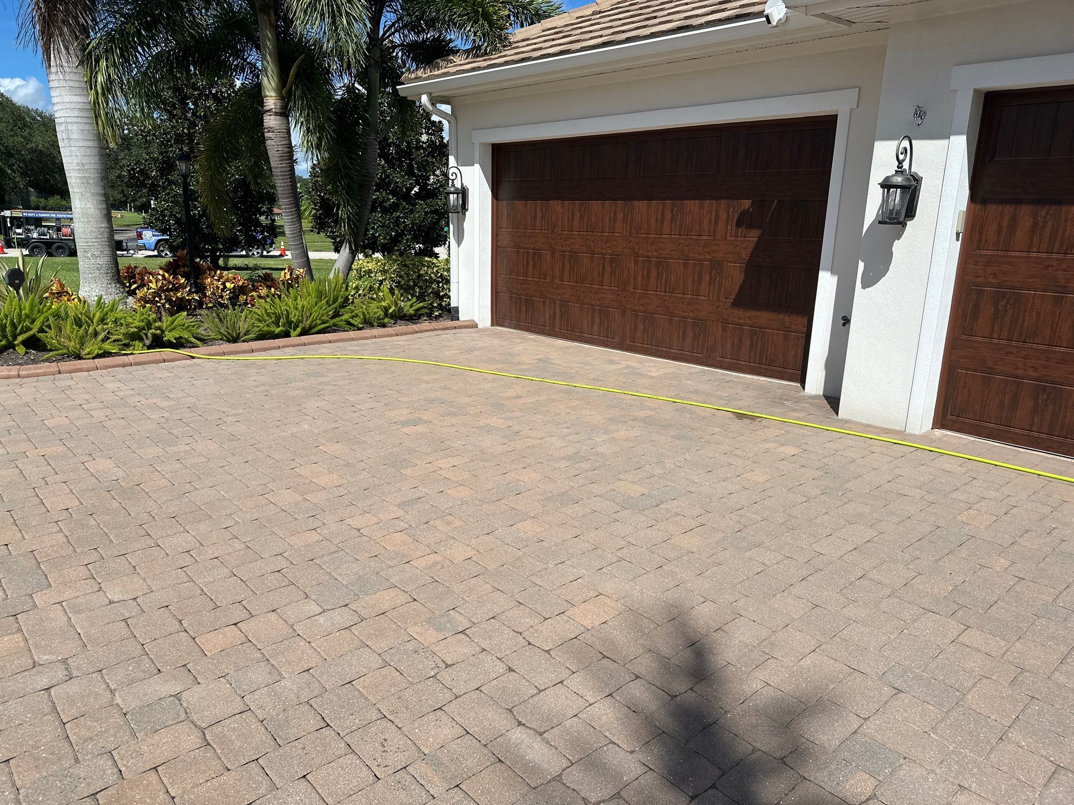 Paver Patio/Lanai & Driveway Cleaning in Winding River, Bradenton, FL | Sunshine AquaWash by Sunshine AquaWash