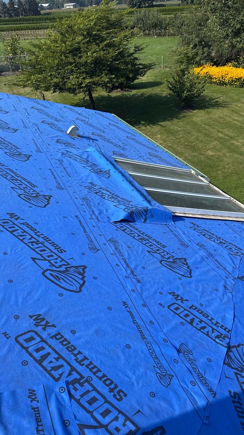 Residential Re-Roof using GAF Timberline HDZ Driftwood by Top Notch Roofing Inc