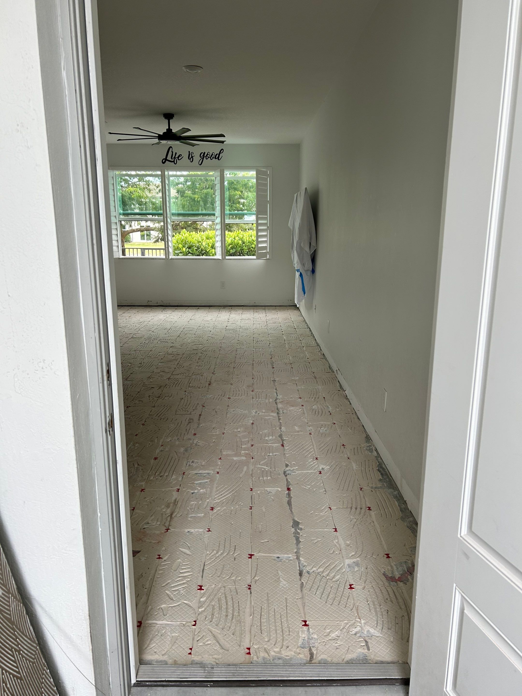 Floors and Baseboards - Wellington by Hevi Tile