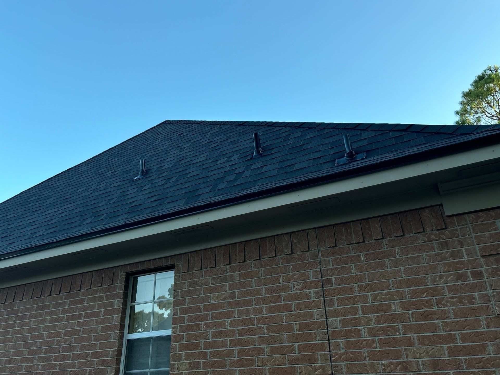 Residential Roofing Installation using Owen's Corning Duration (Lifetime) Shingles by Roof Repair Company