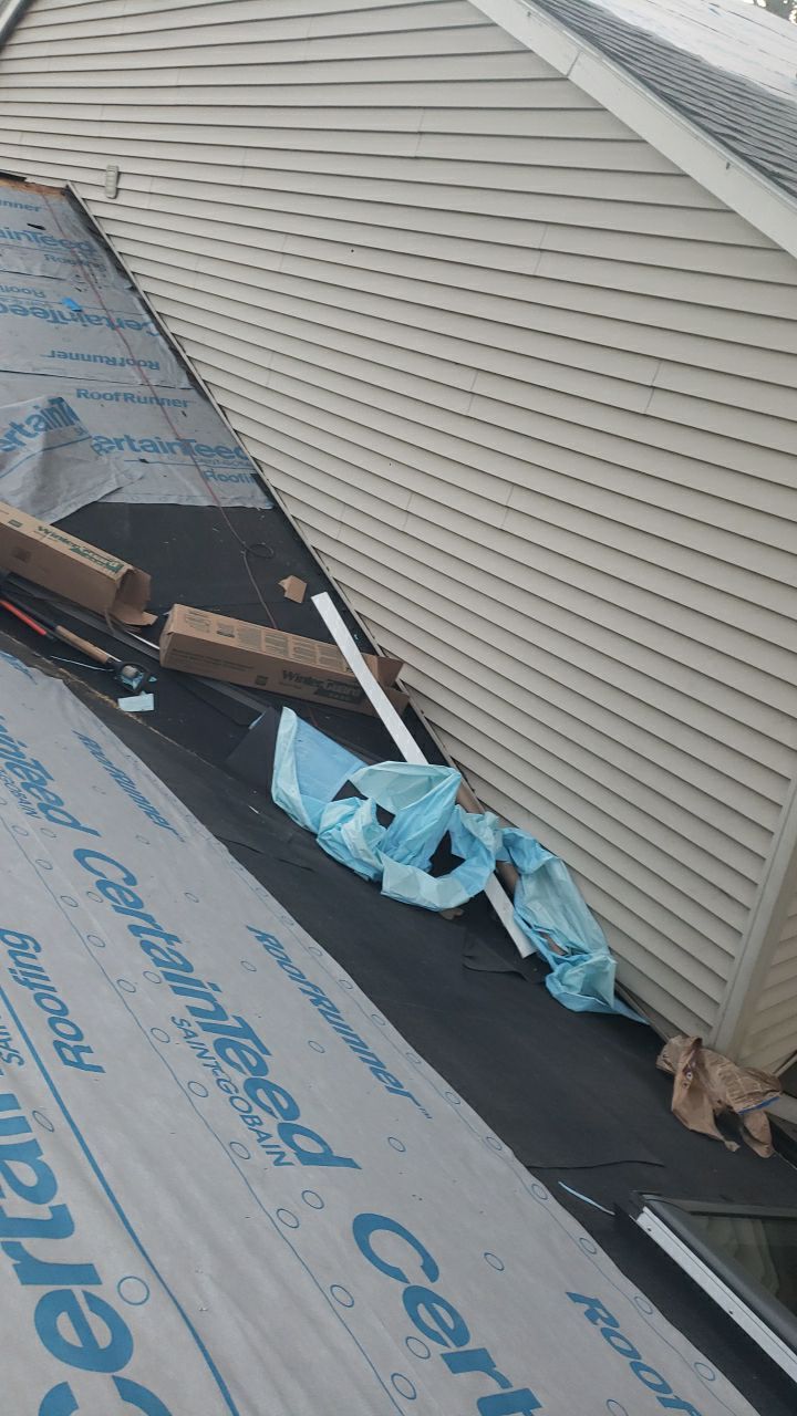 Vienna: Certainteed Landmark Pro Designer Shingles in Max Def Driftwood by RM Banning, Inc.