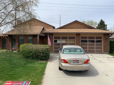 Residential Roofing Installation using Owens Corning