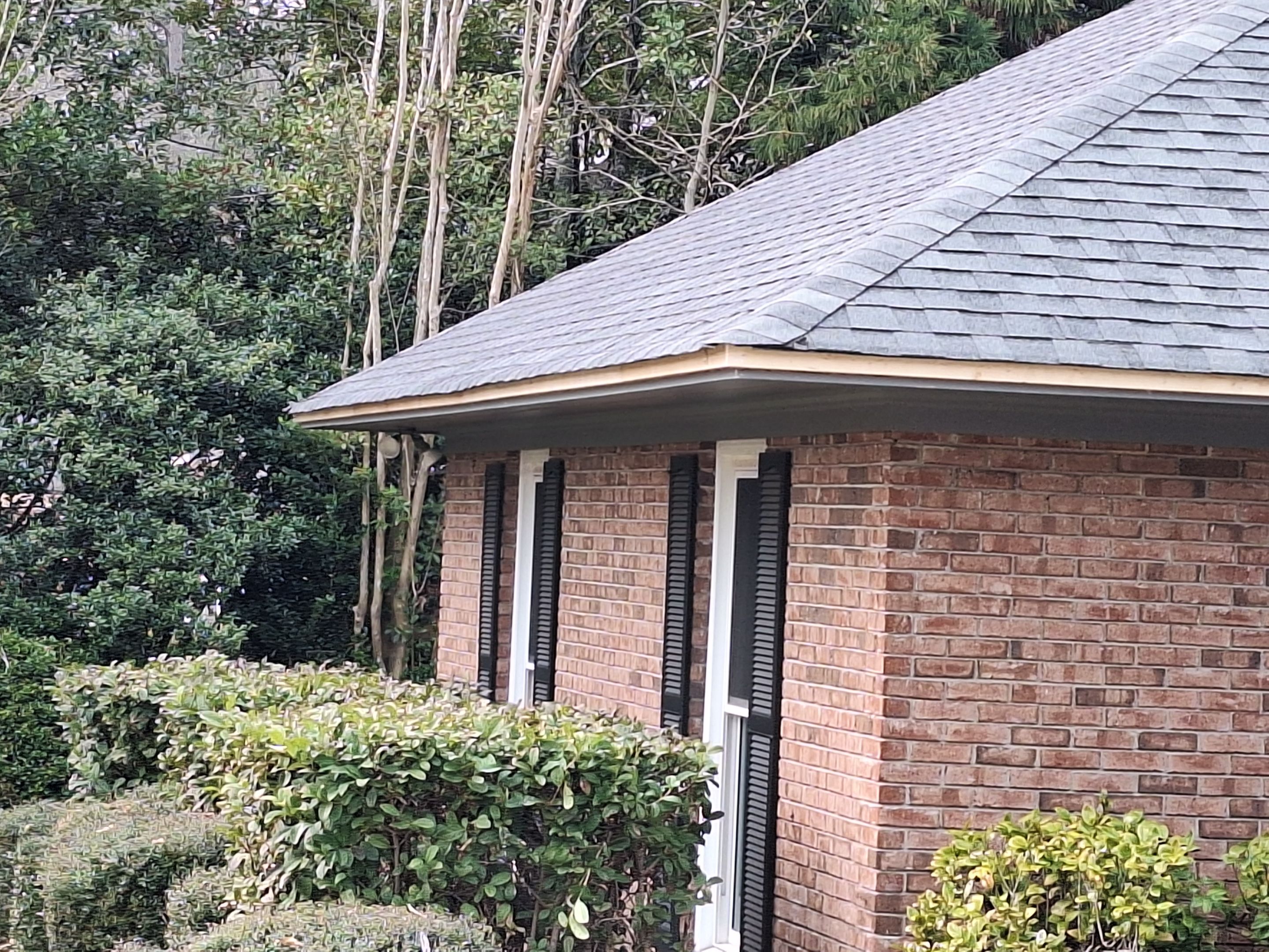 Residential Door Repair by iGreen Solutions