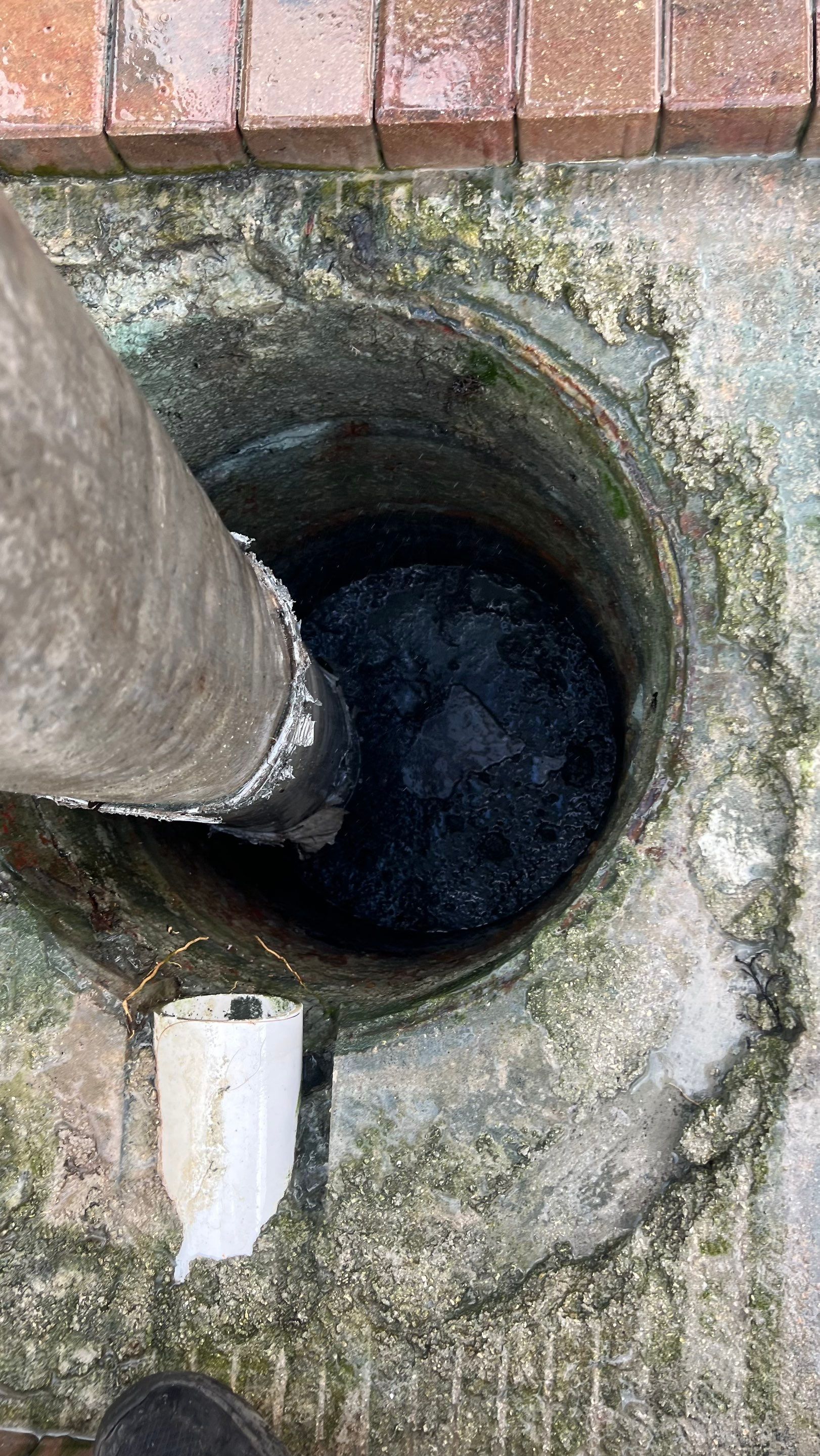Cleaning Tennis Court Catch Basins by Don Mar, Inc. Storm Water Solutions
