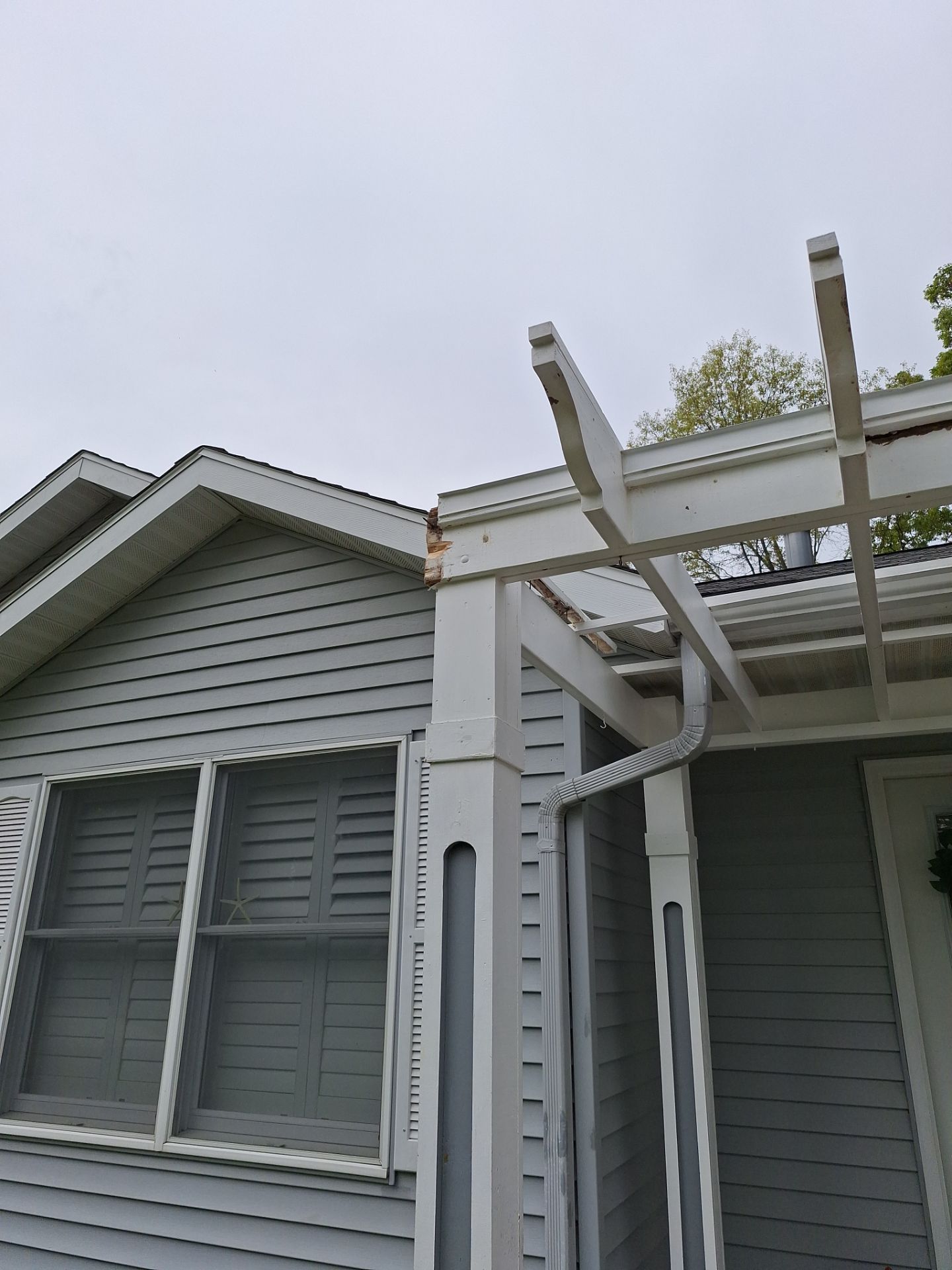 Repaint bedroom furniture, Pergola, and doors. Stain decking by Gordon Painting