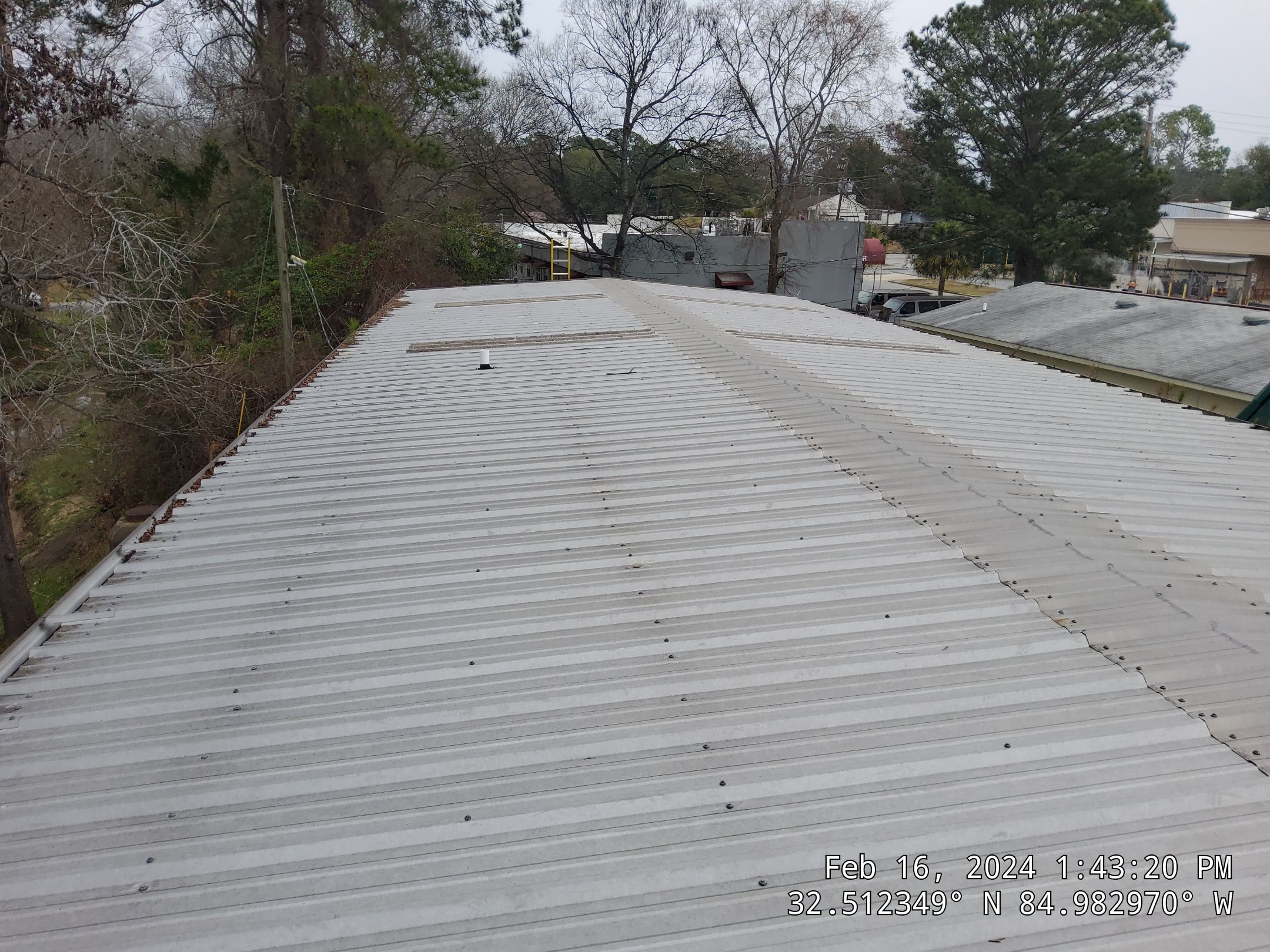 Master Clean Roof and Gutter Cleaning by iGreen Solutions