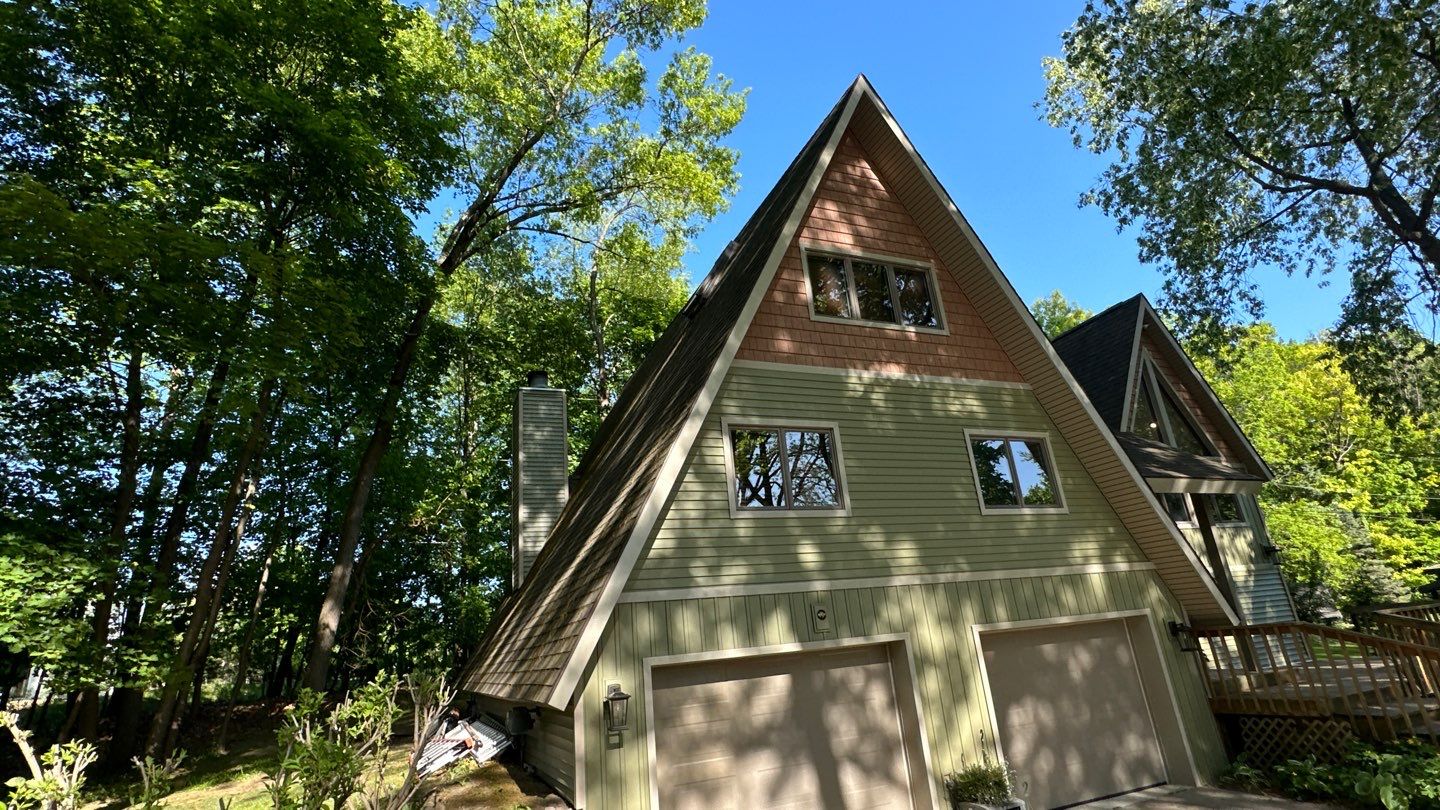 Siding Replacement using CertainTeed Restoration Classis D4 by 180 Contractors