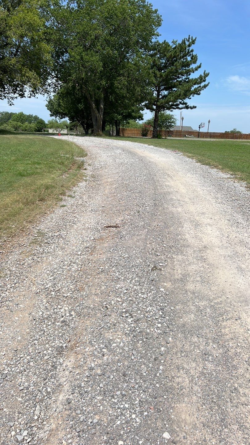 1000' Drive and Patio using Concrete by Clays Services Inc