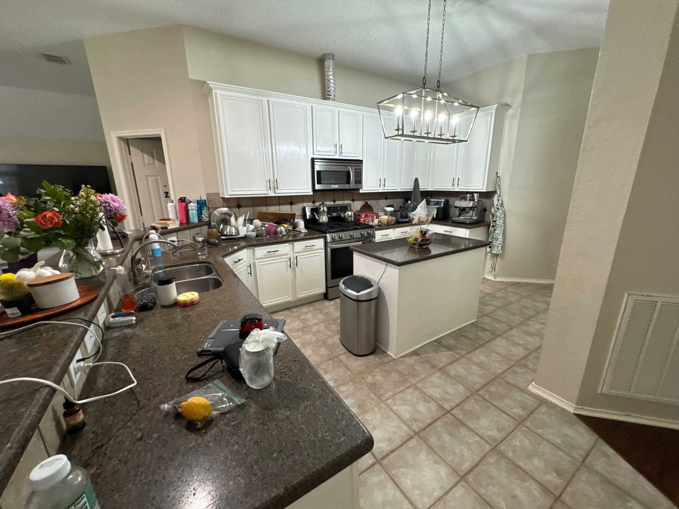 Full-Spectrum Home Makeover: Floor-to-Ceiling Remodel in 25 Days by Tibi Soli LLC