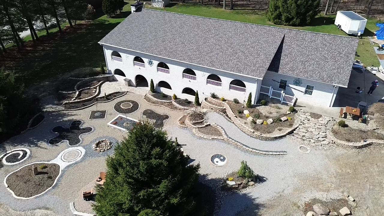 Atlas Pinnacle Color: Majestic Shake; Drip Edge Color: Royal Brown by Eagle Eye Roofing