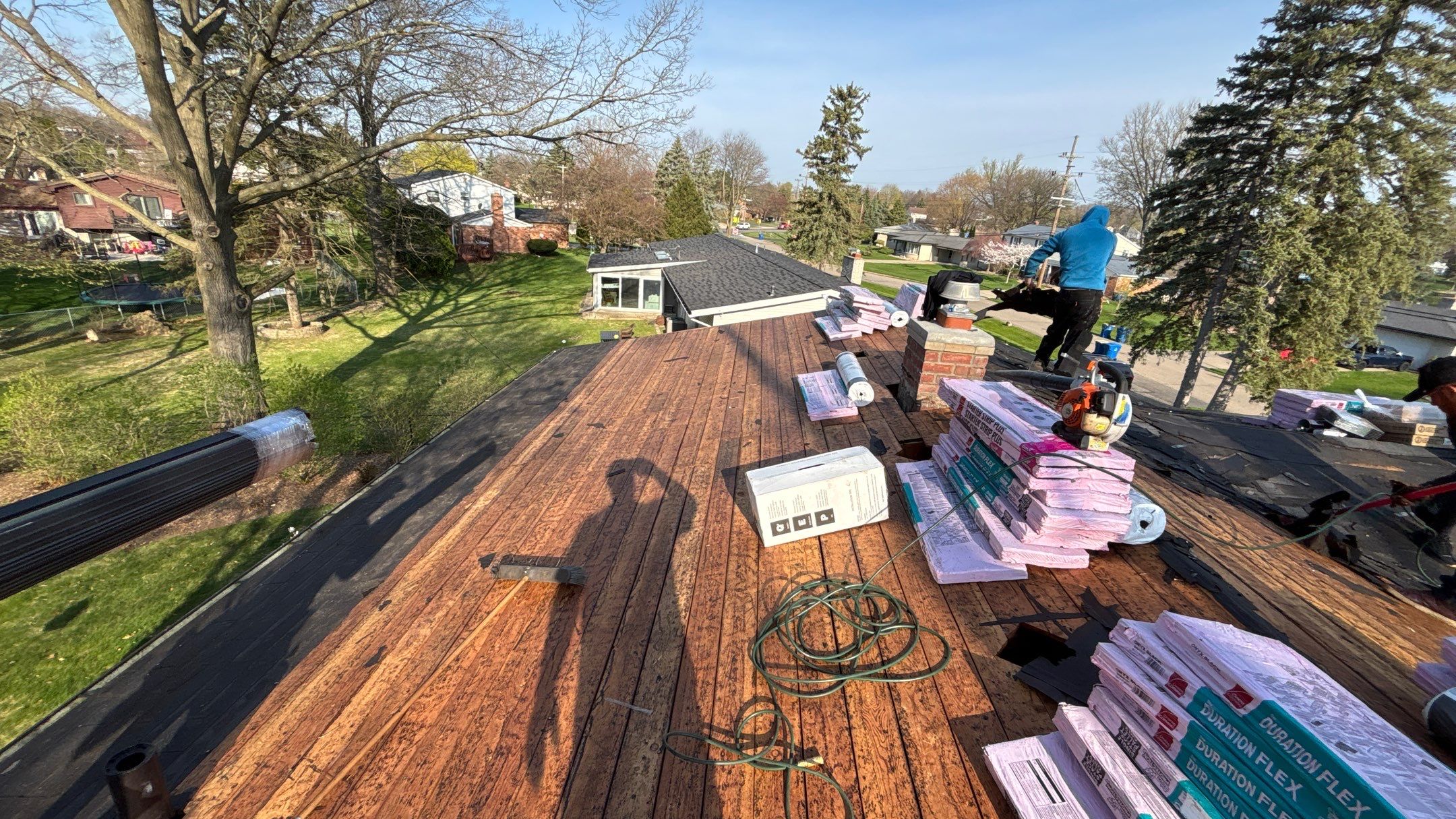 Roof Replacement using Owens Corning Onyx Black by 180 Contractors