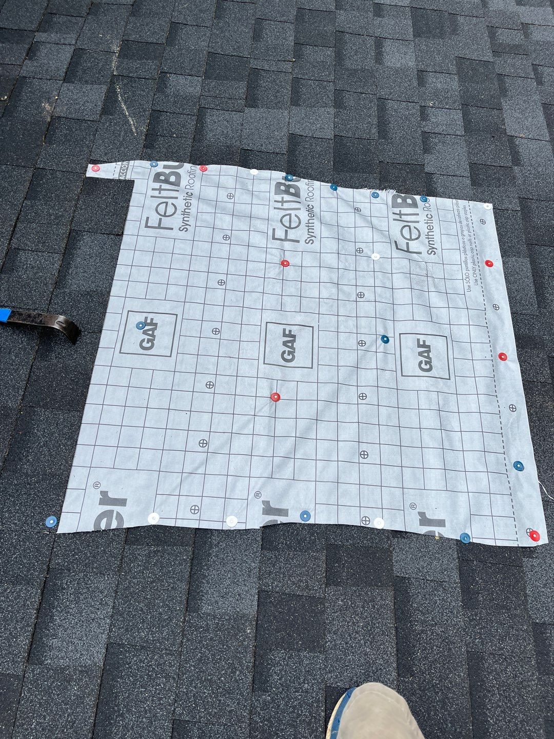 Residential Roofing Installation using Duration Series Shingles - Onyx Black by RoofX 