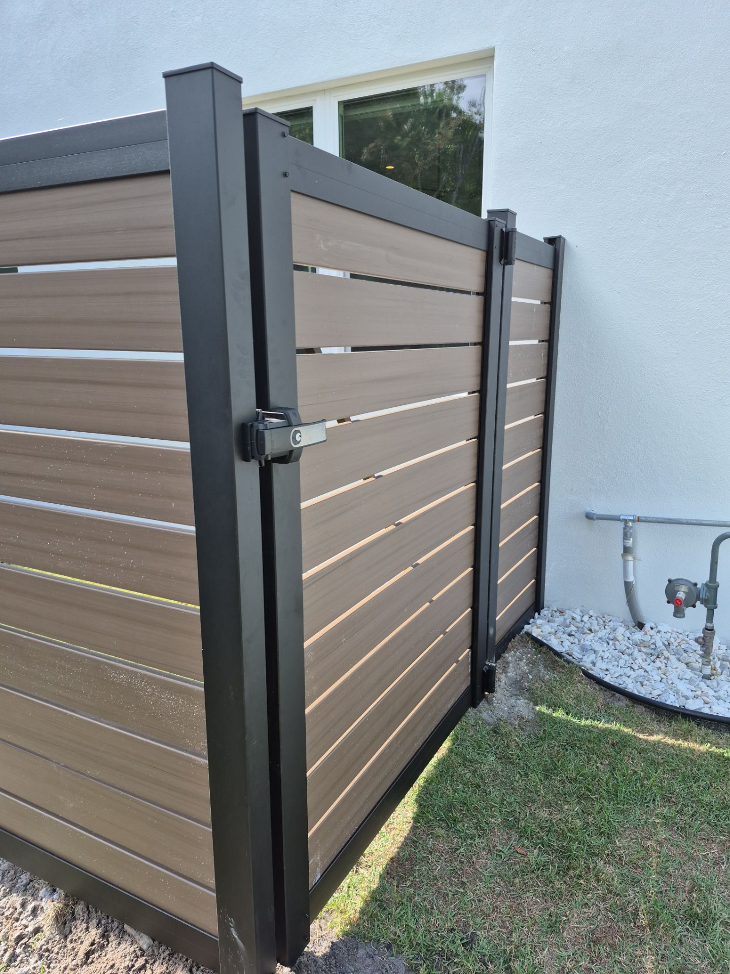 Mixed Material  by H&Y Fence