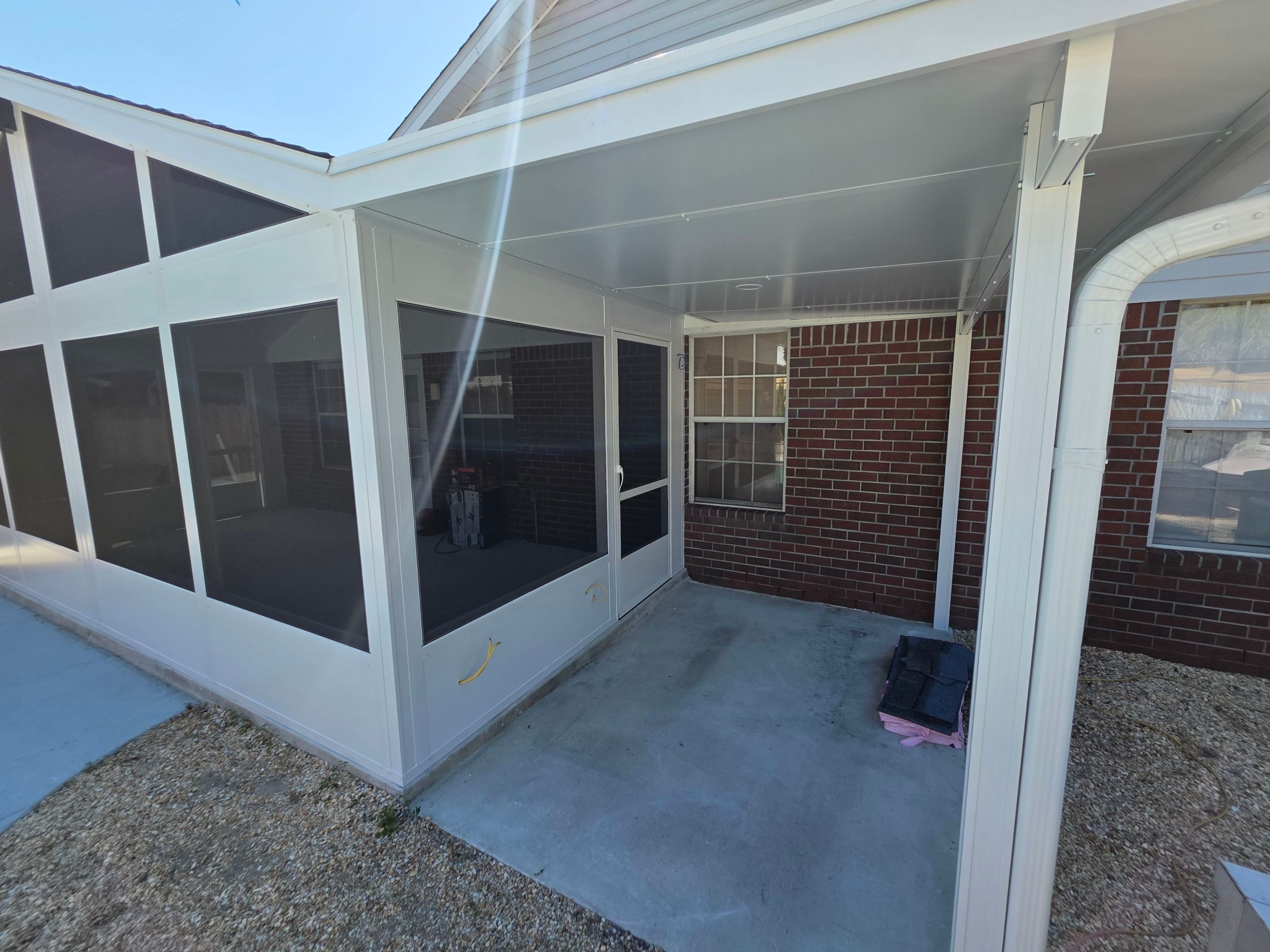 Fort Walton Beach Poolside Screen Room & Patio Cover by Titan Sunrooms