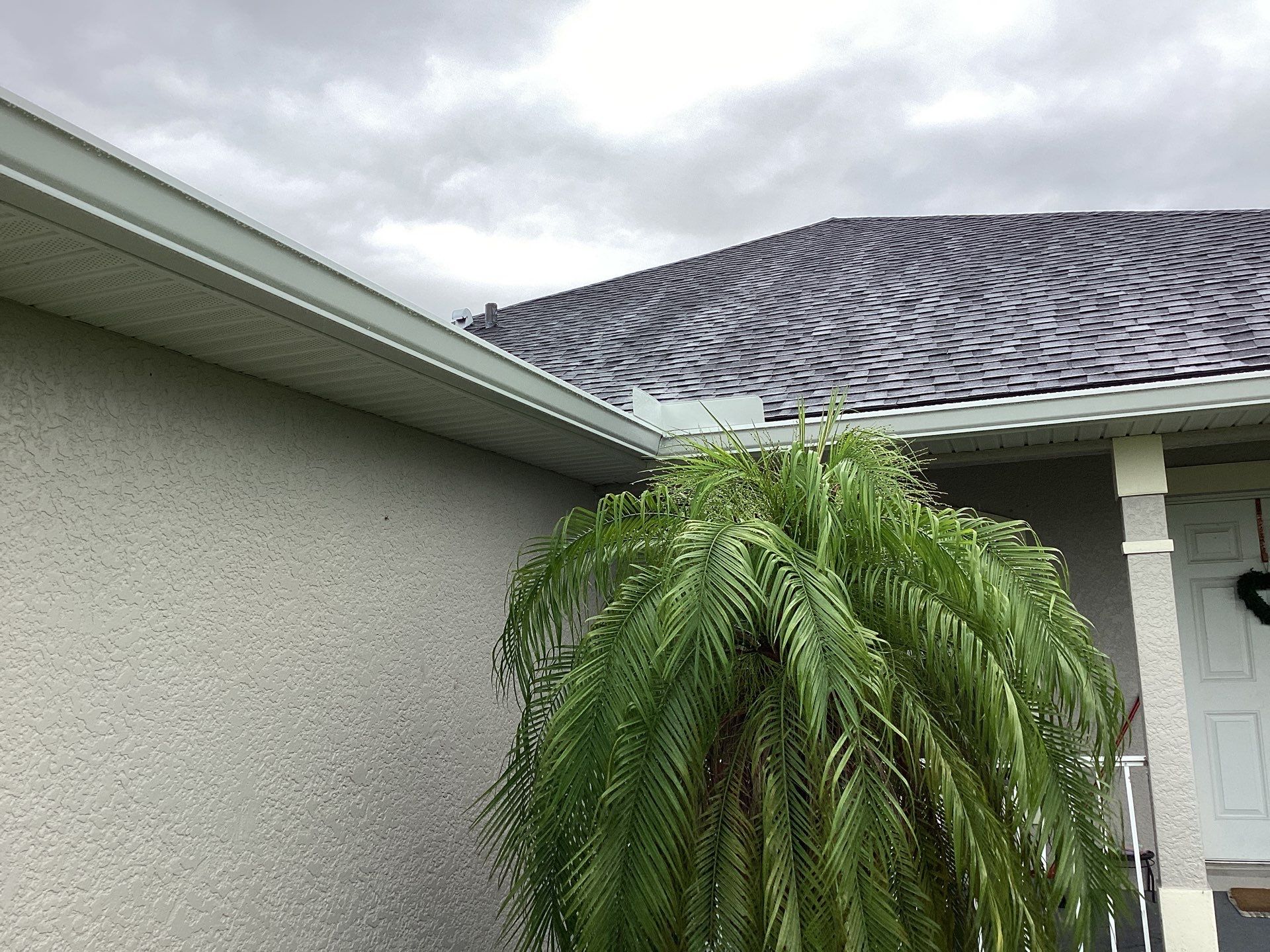Seamless Gutters Project in Cape Coral Fl by Gutter Professors