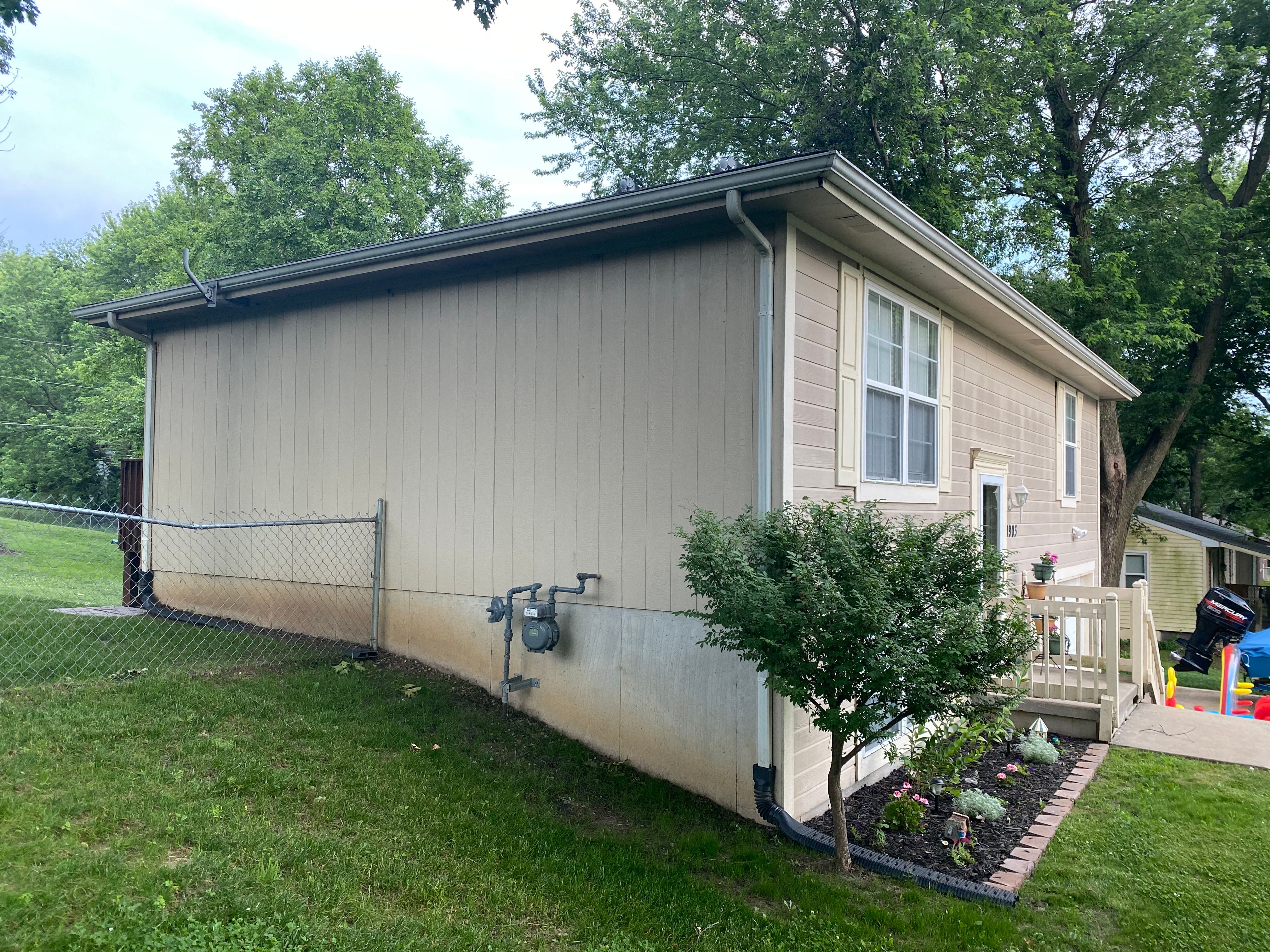 New Curb Appeal is Activated by EEC  Windows, Siding & Roofing 