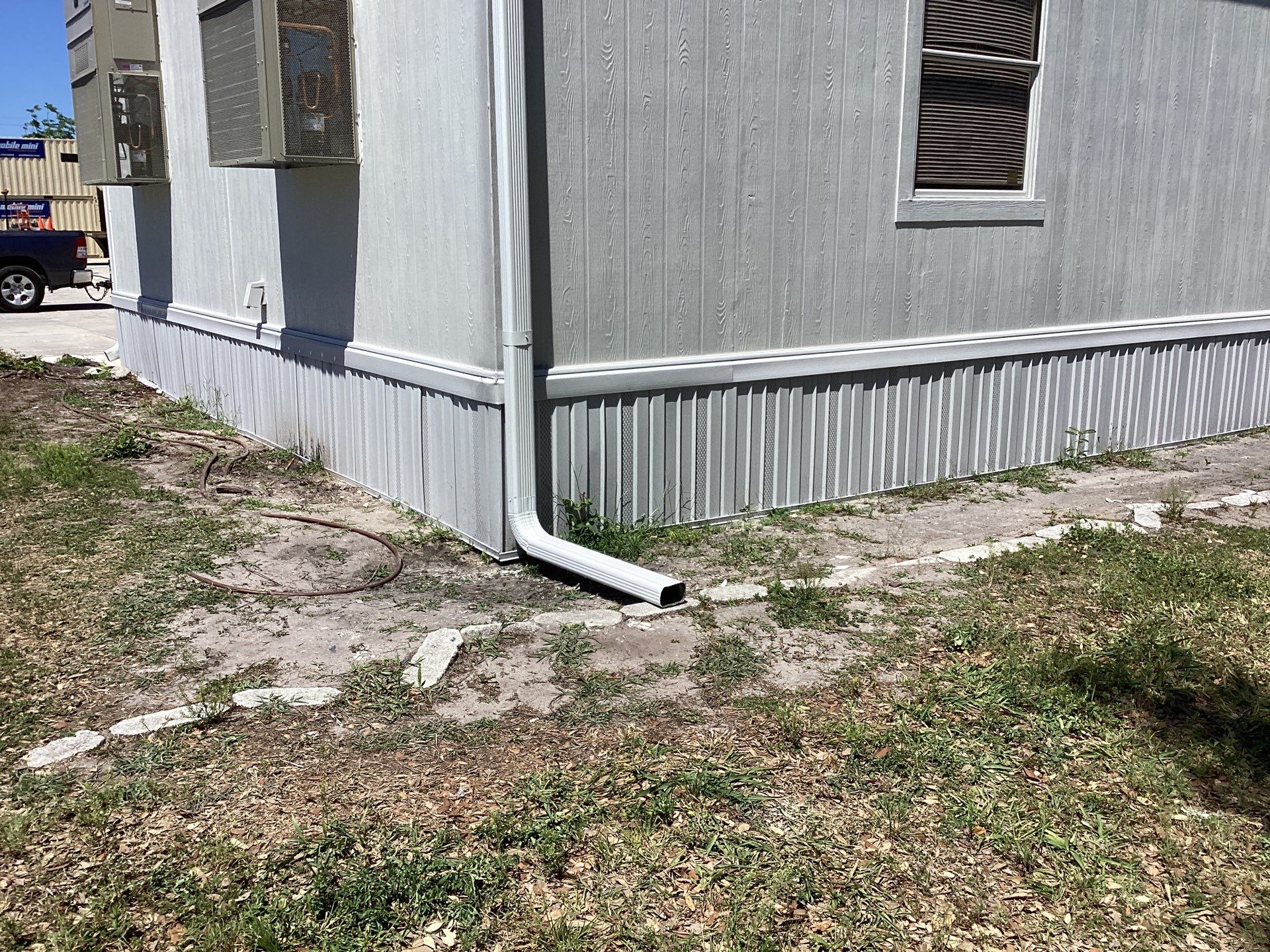 Commercial Gutters using Seamless Aluminum Gutters in Palmetto FL by Gutter Professors