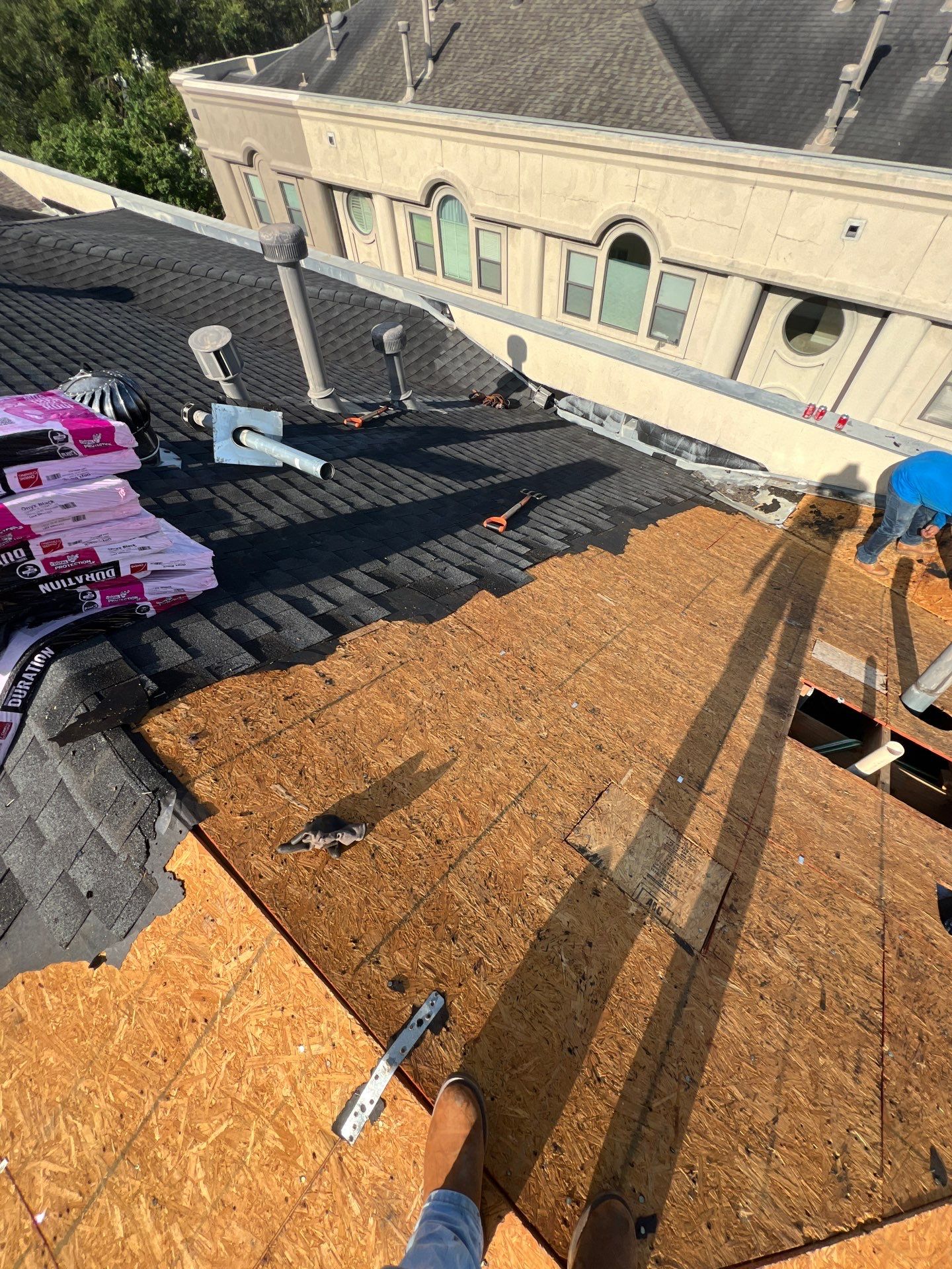 Residential Roofing Installation using Owen's Corning Duration (Lifetime) Shingles by Roof Repair Company