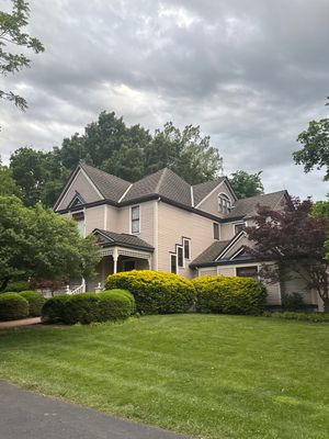 Overland Park Showcase: A Stunning 6-Color Victorian Exterior