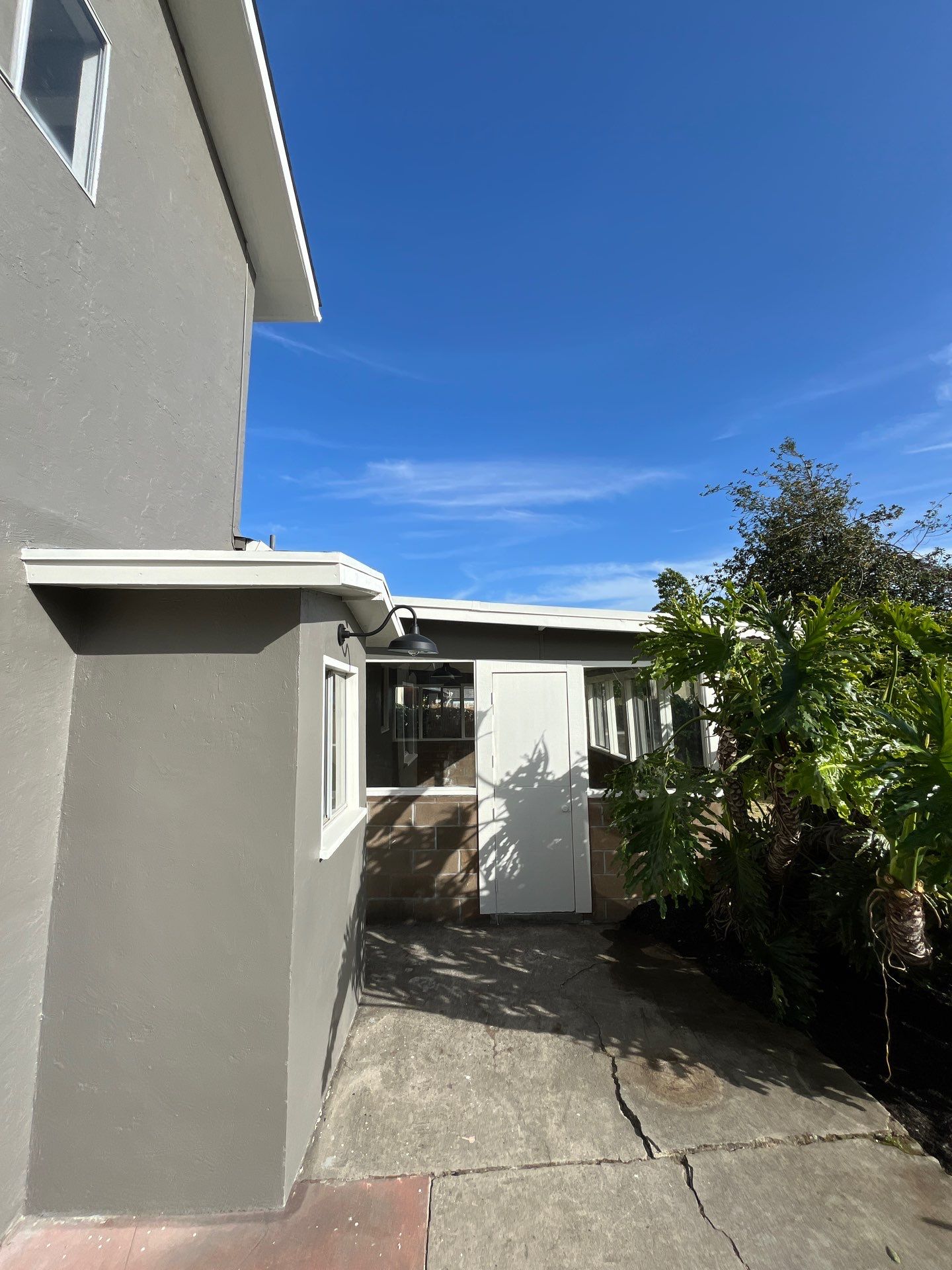 Interior- exterior Painting Hayward  by Herrera’s Bay Area Painting inc.