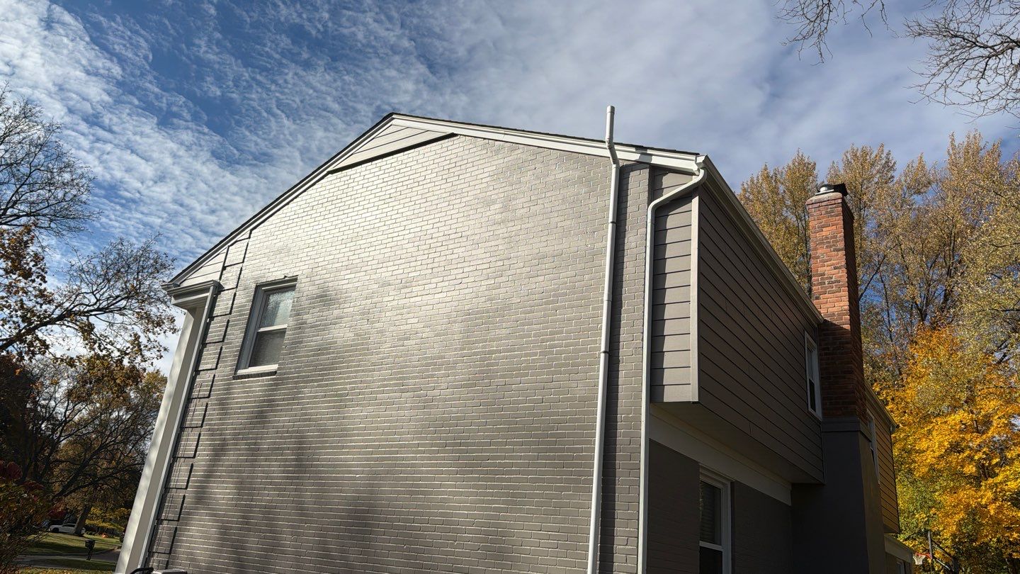 Siding Replacement using Alside S7 Cedar Mill Grain Storm Grey by 180 Contractors